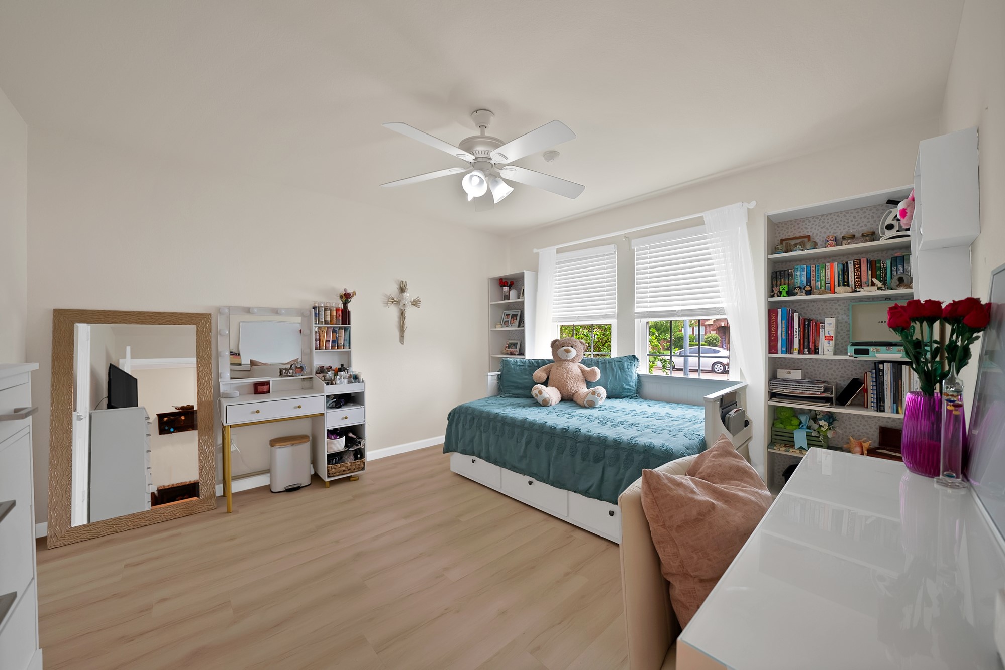 5705 Talons Crest Circle