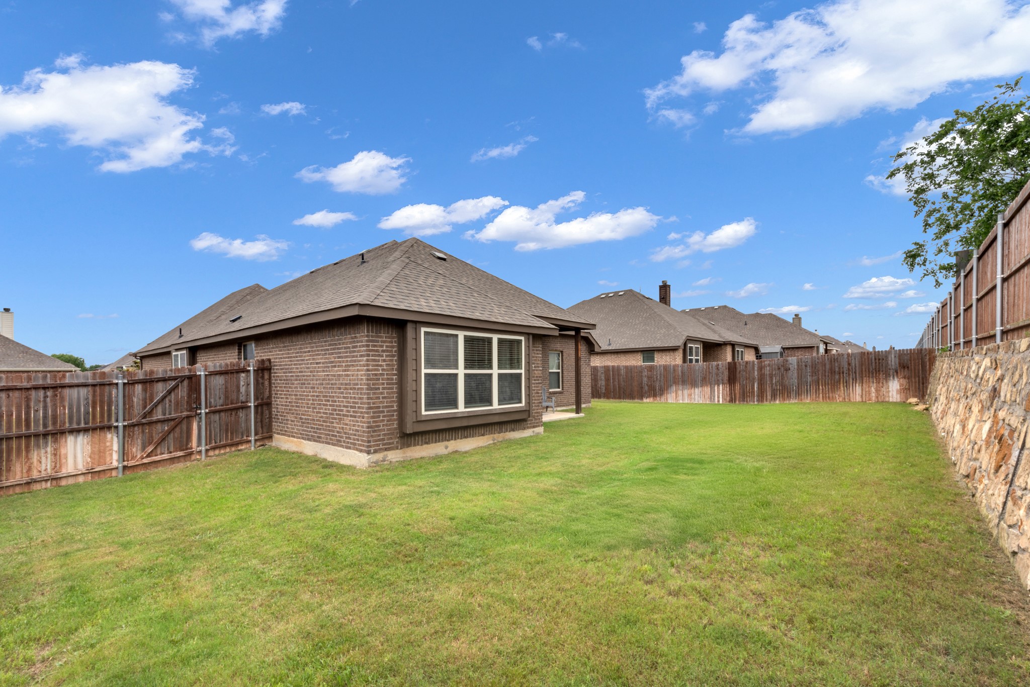 1418 Wagon Wheel Way