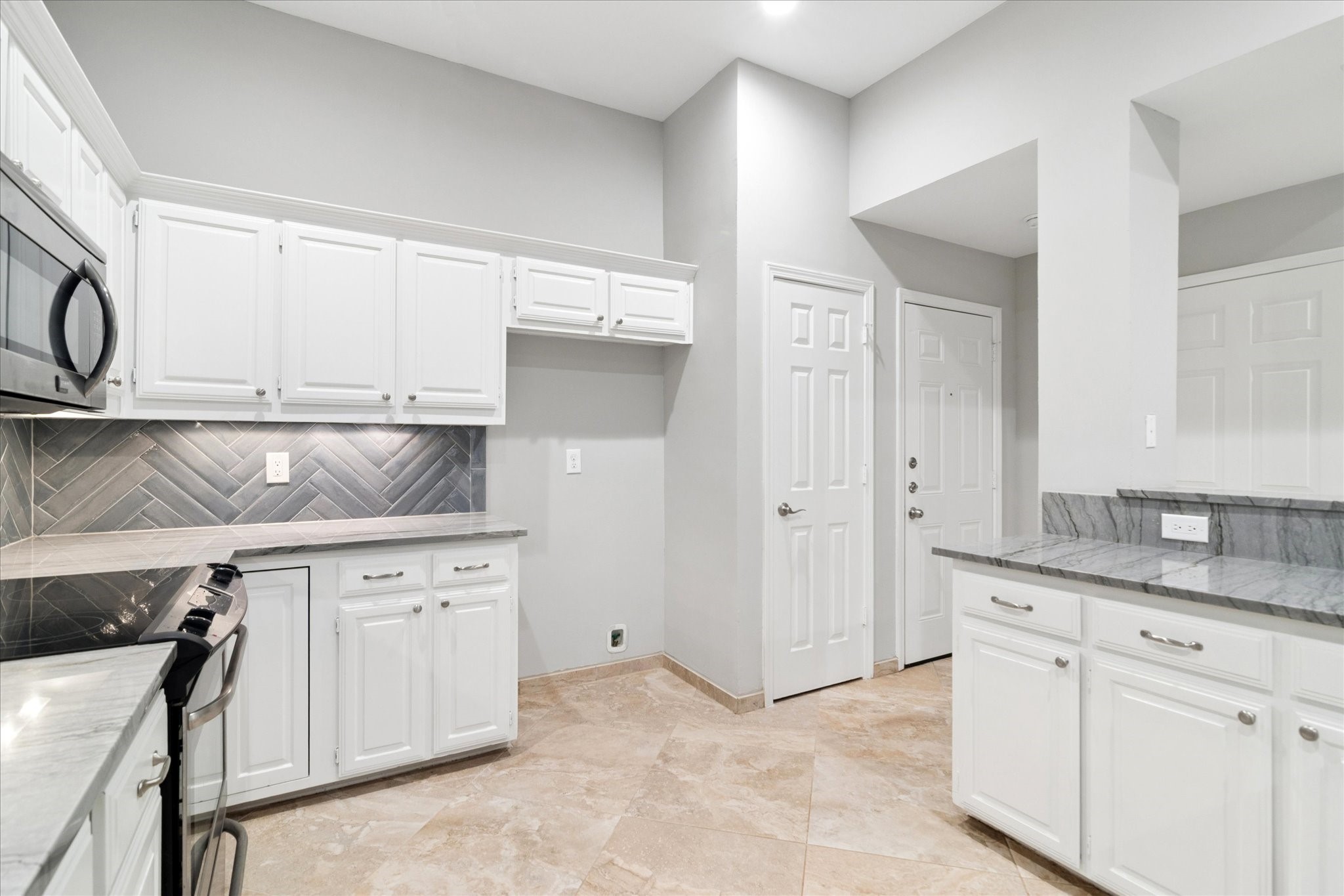 1313 Auburn Place