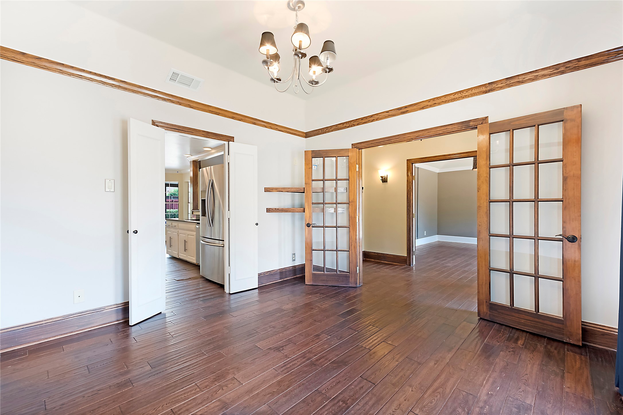 6109 Highgate Lane