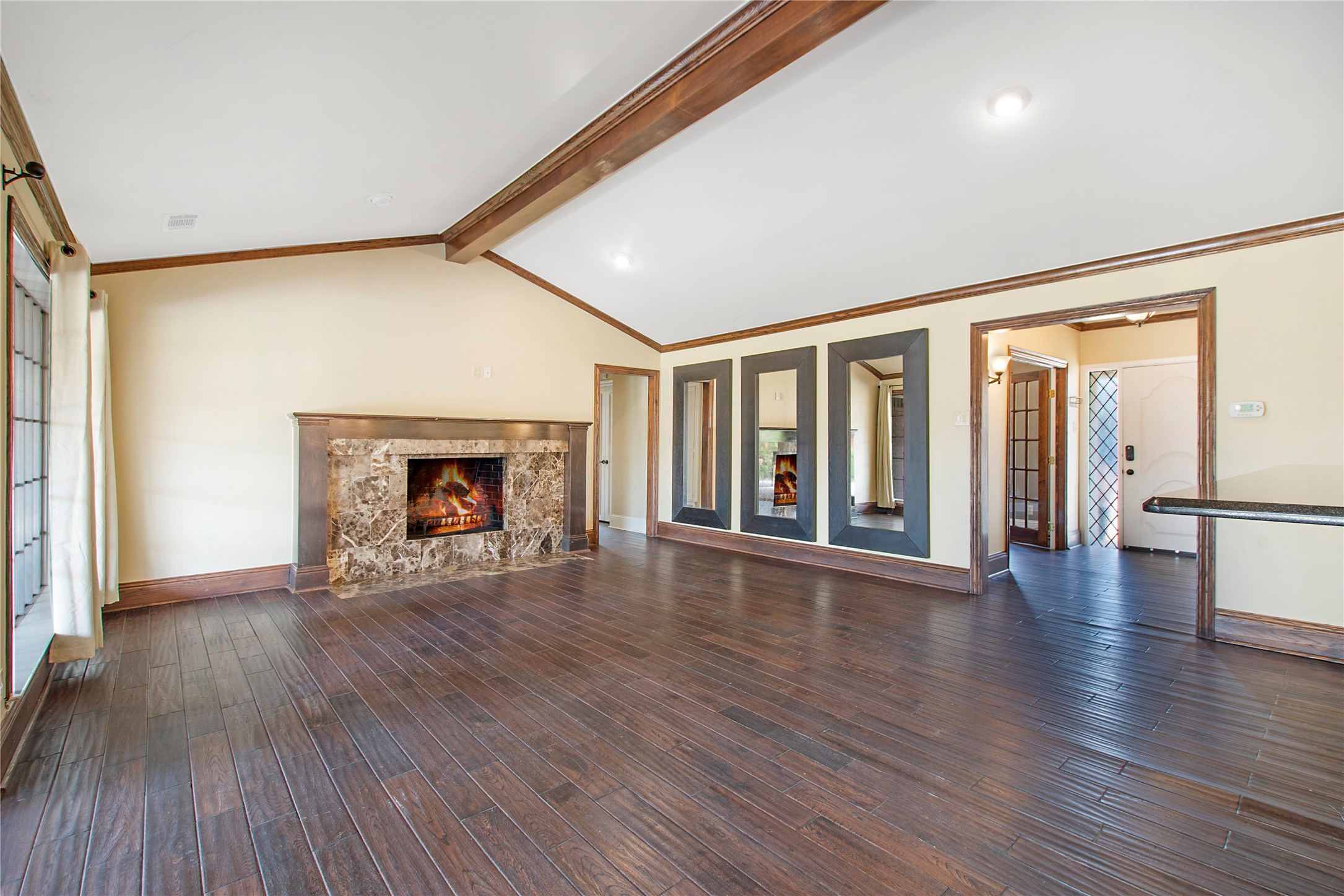 6109 Highgate Lane