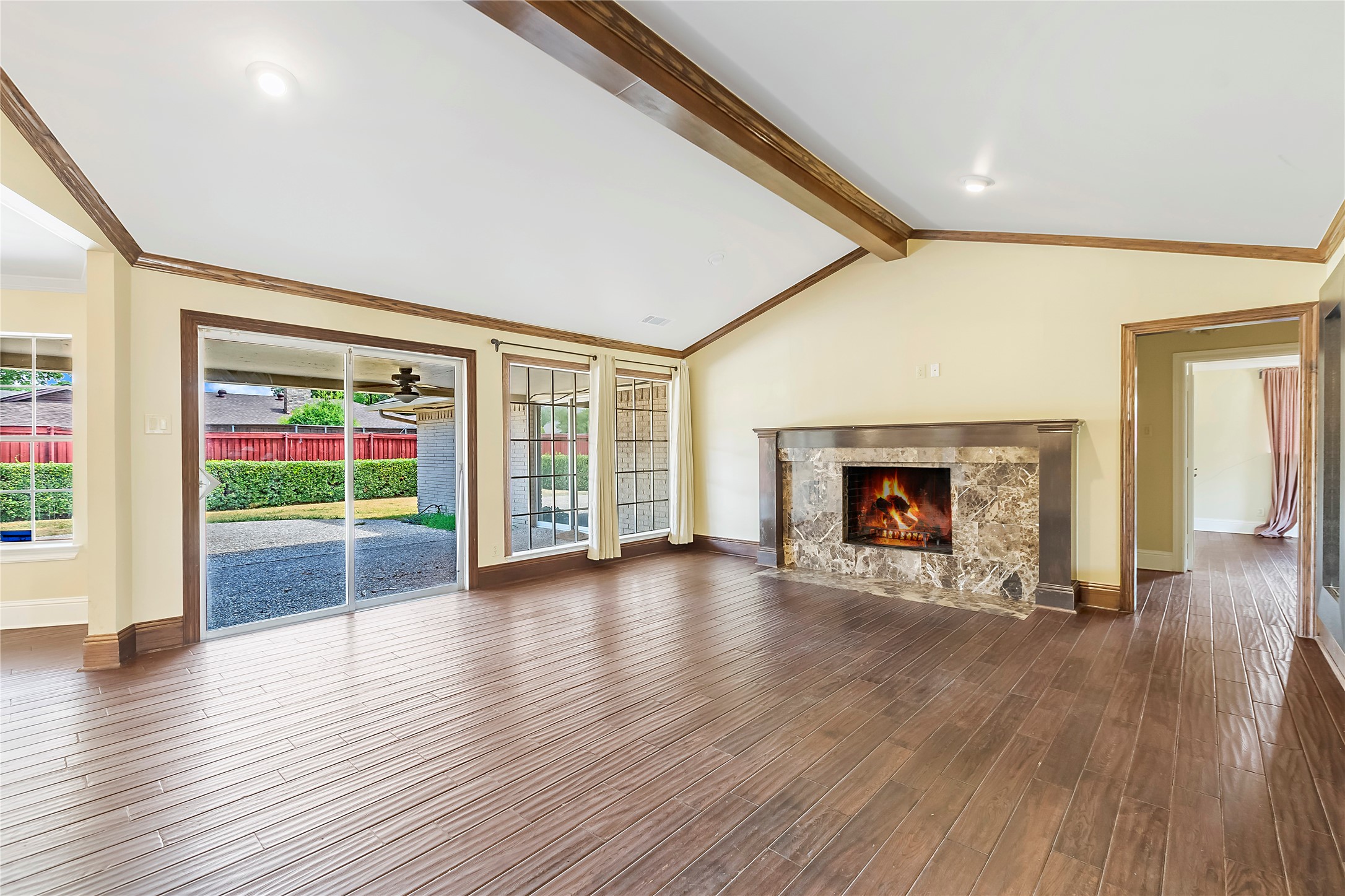6109 Highgate Lane