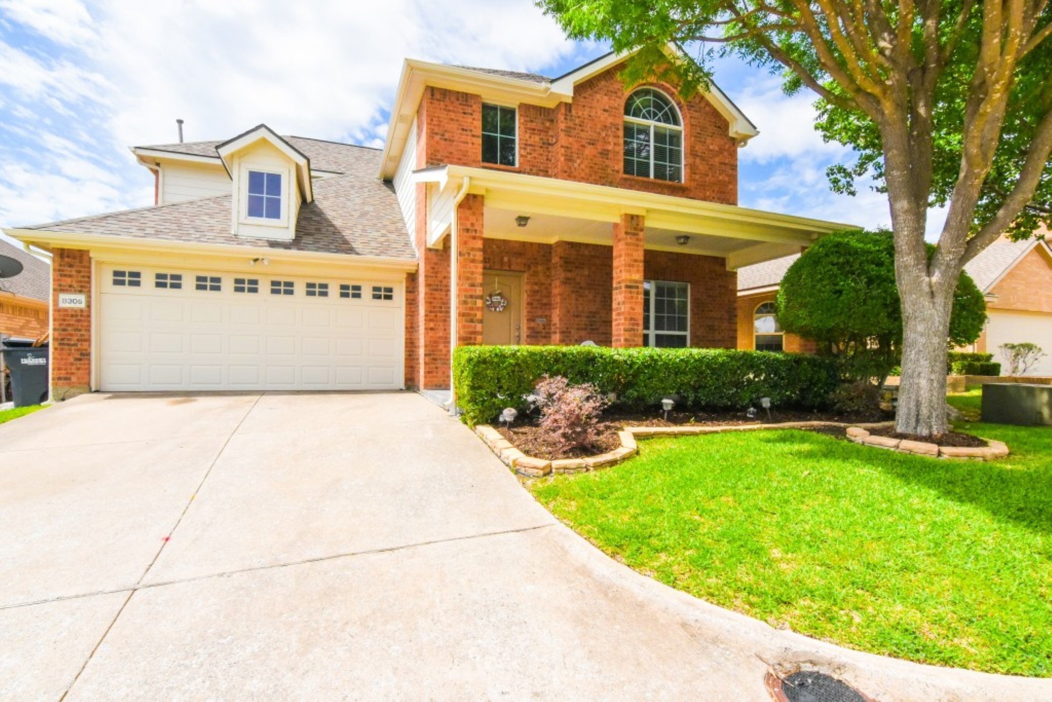 8305 Loma Alta Trail