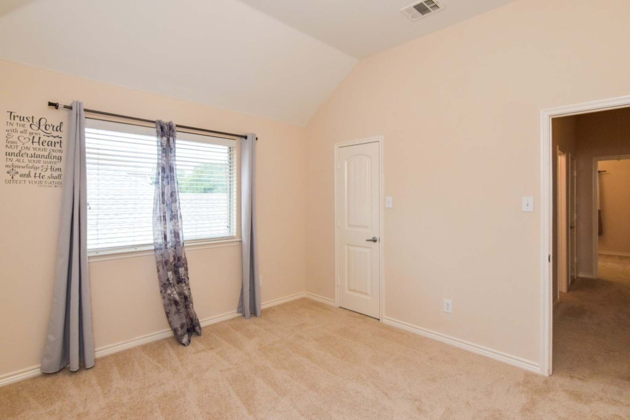 8305 Loma Alta Trail