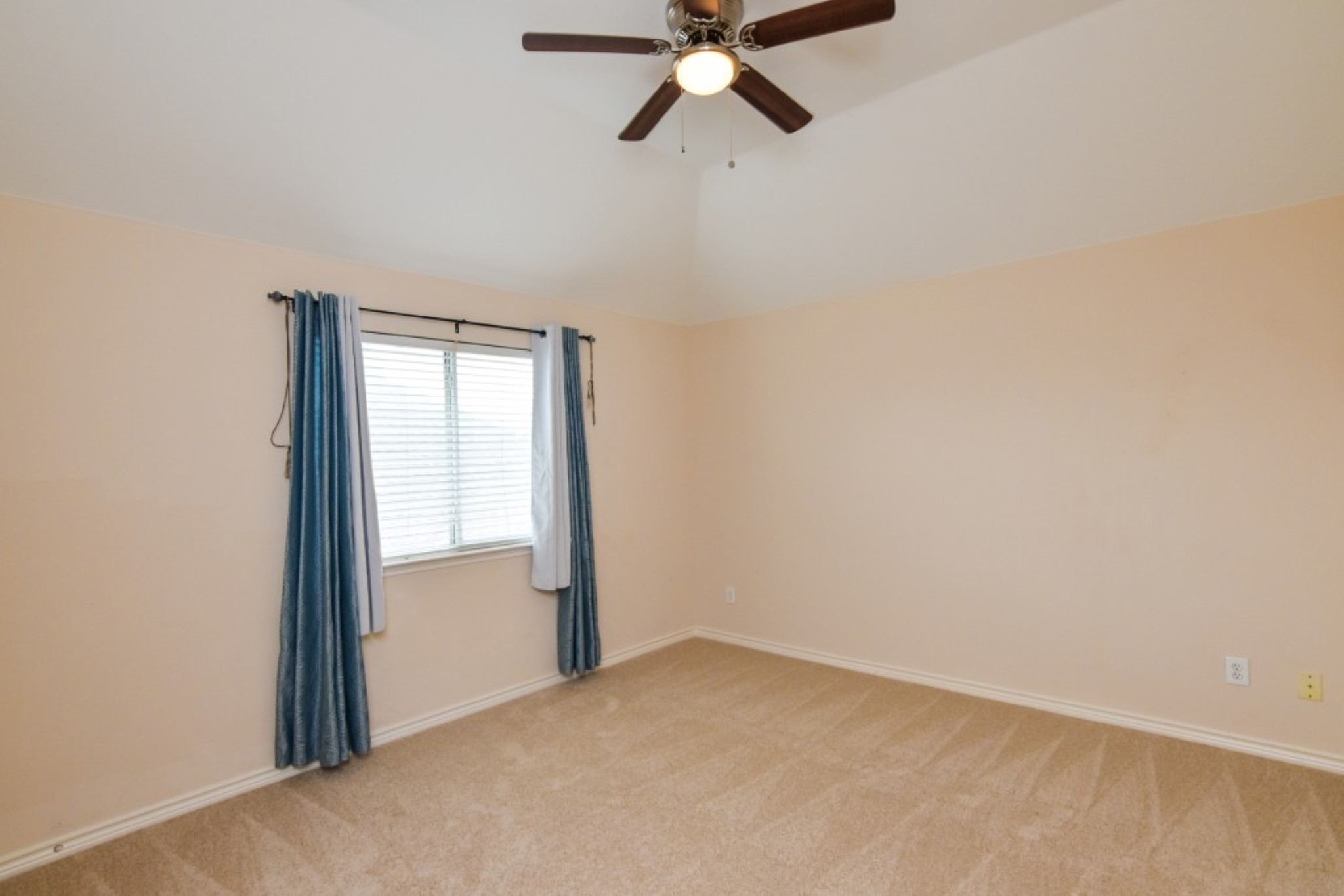 8305 Loma Alta Trail