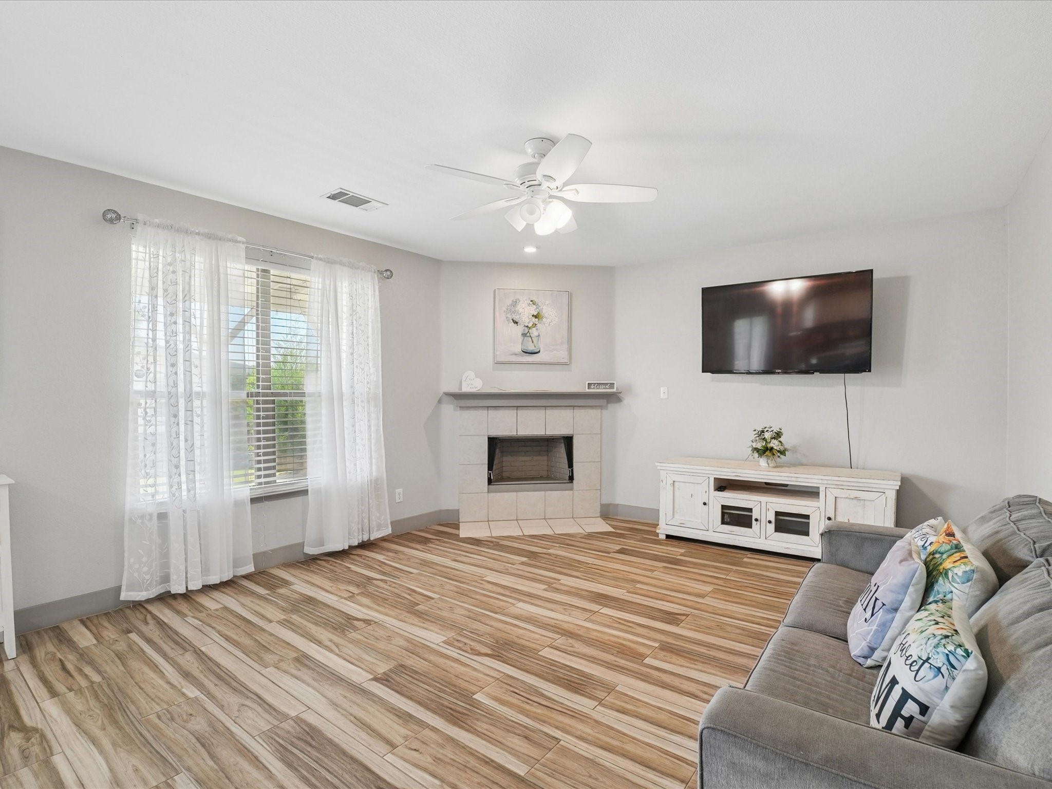 2433 Galemeadow Drive