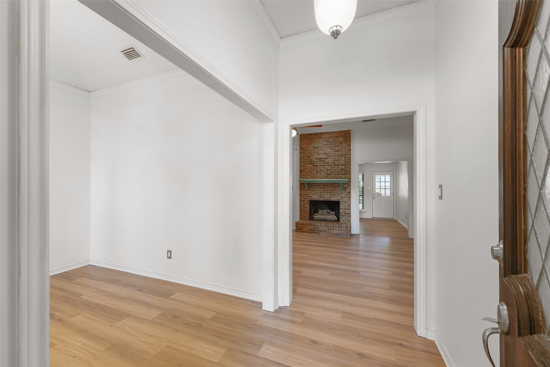807 Lake Meadows Drive