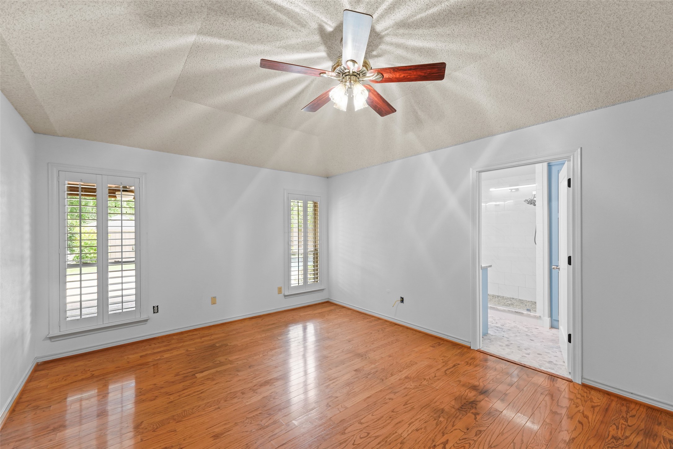 807 Lake Meadows Drive