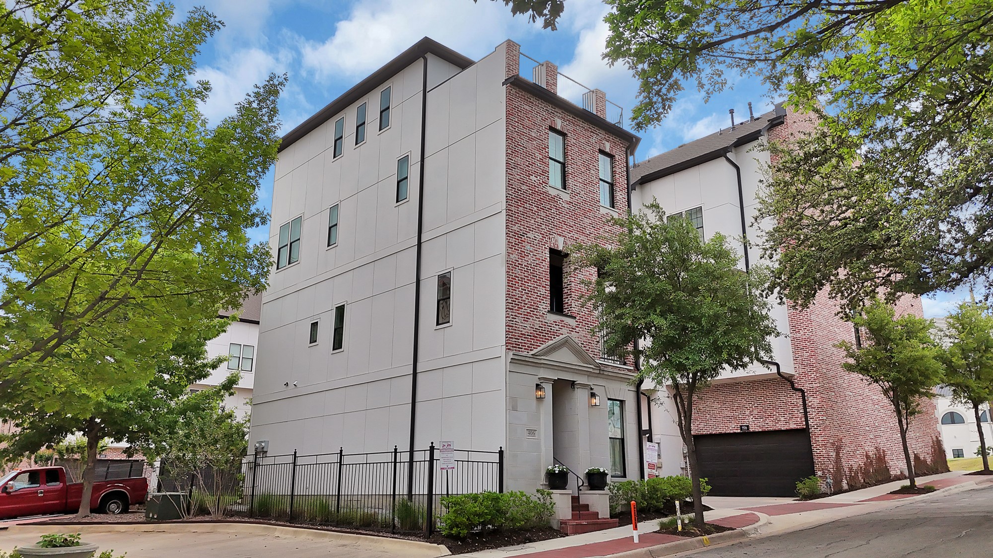 406 Mills Street
