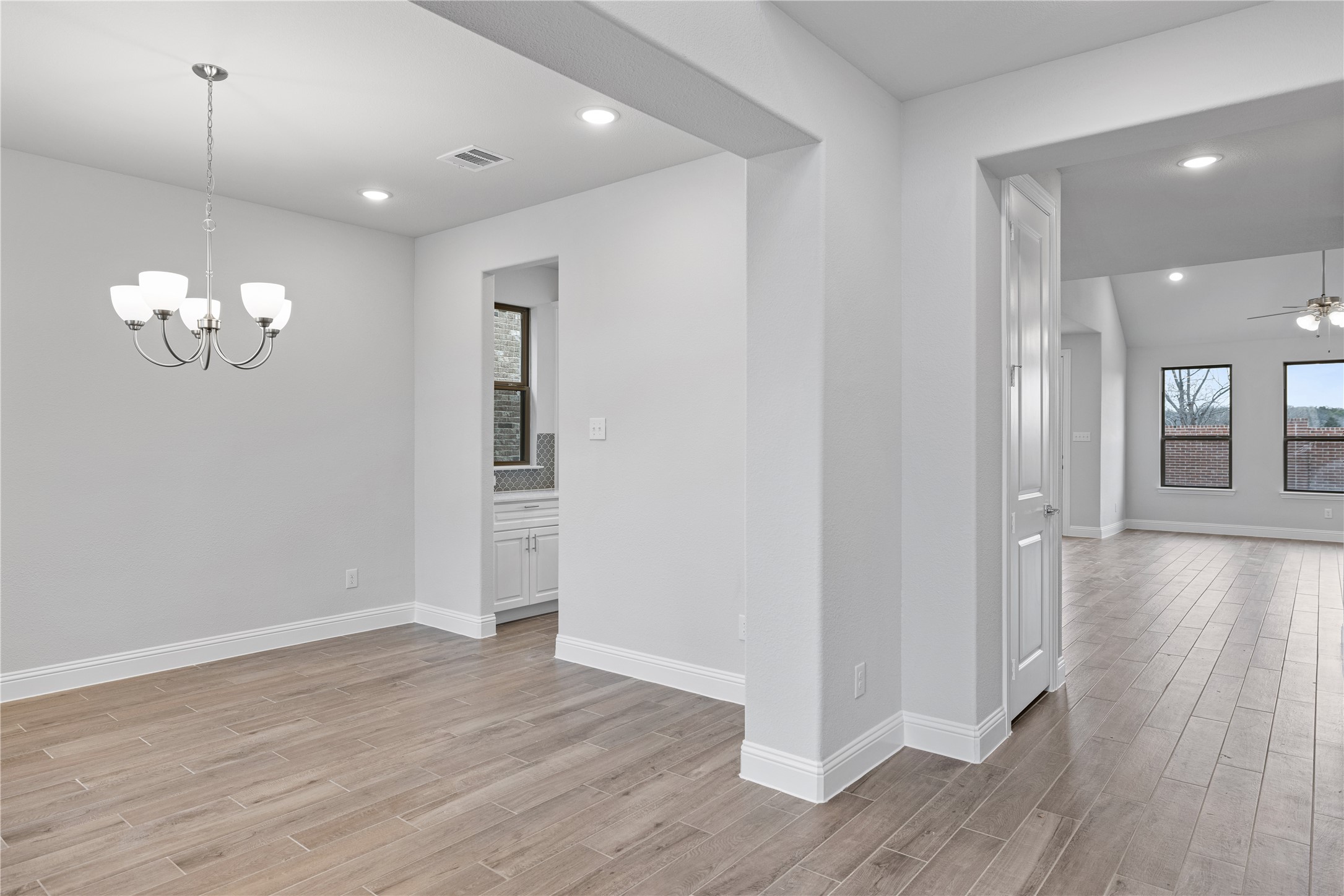 3822 Windmill Court