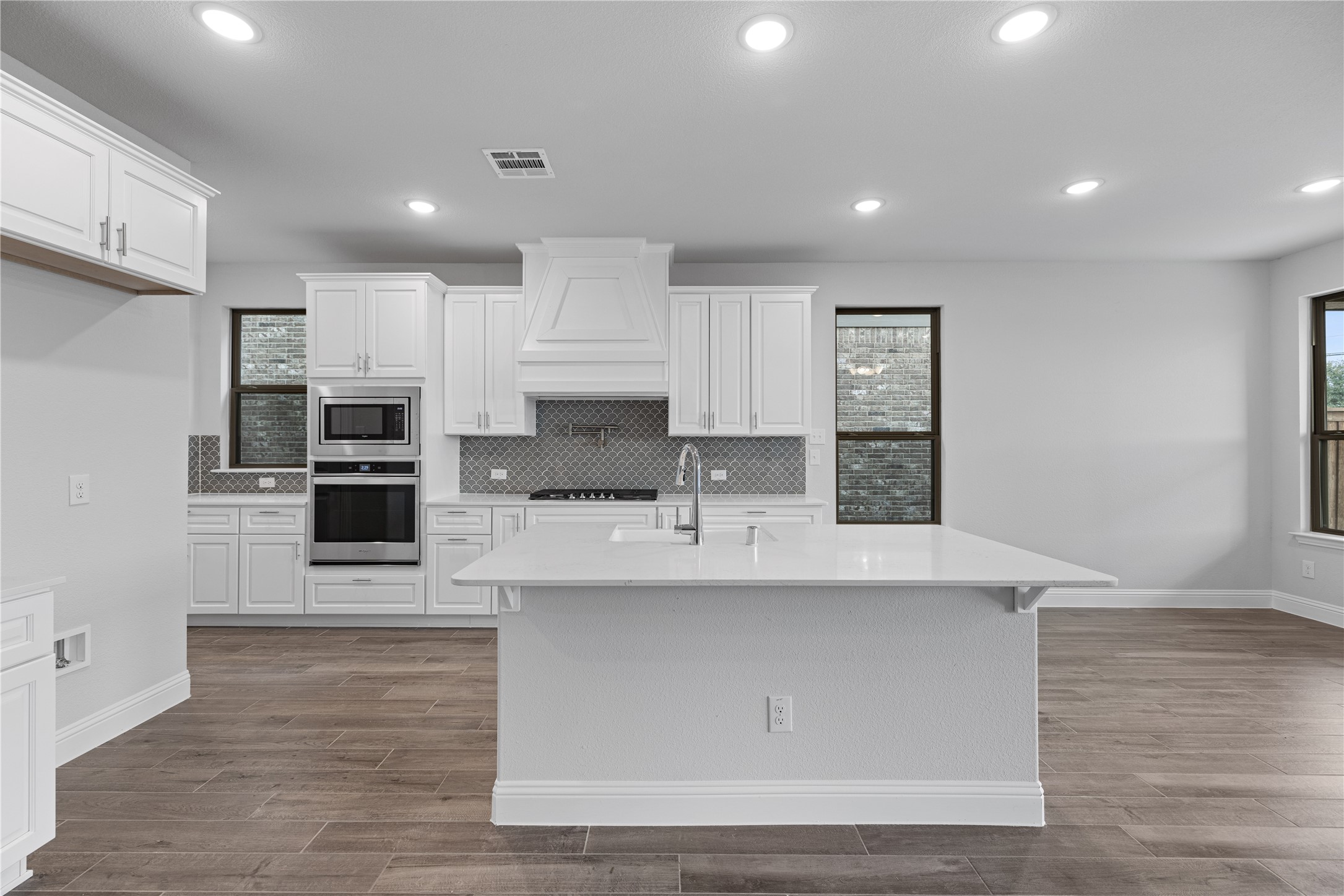 3822 Windmill Court