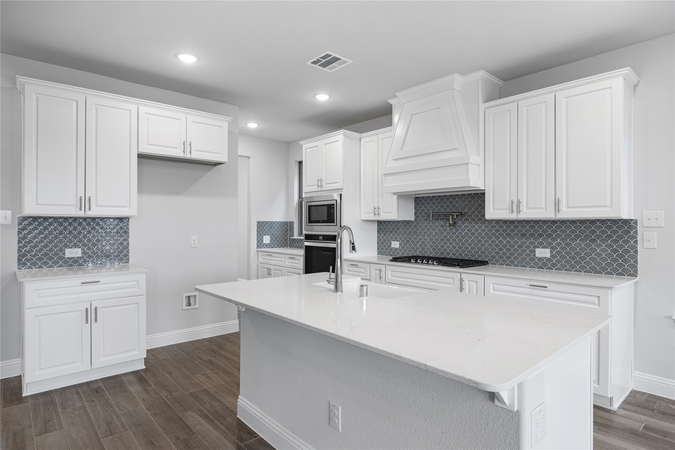 3822 Windmill Court