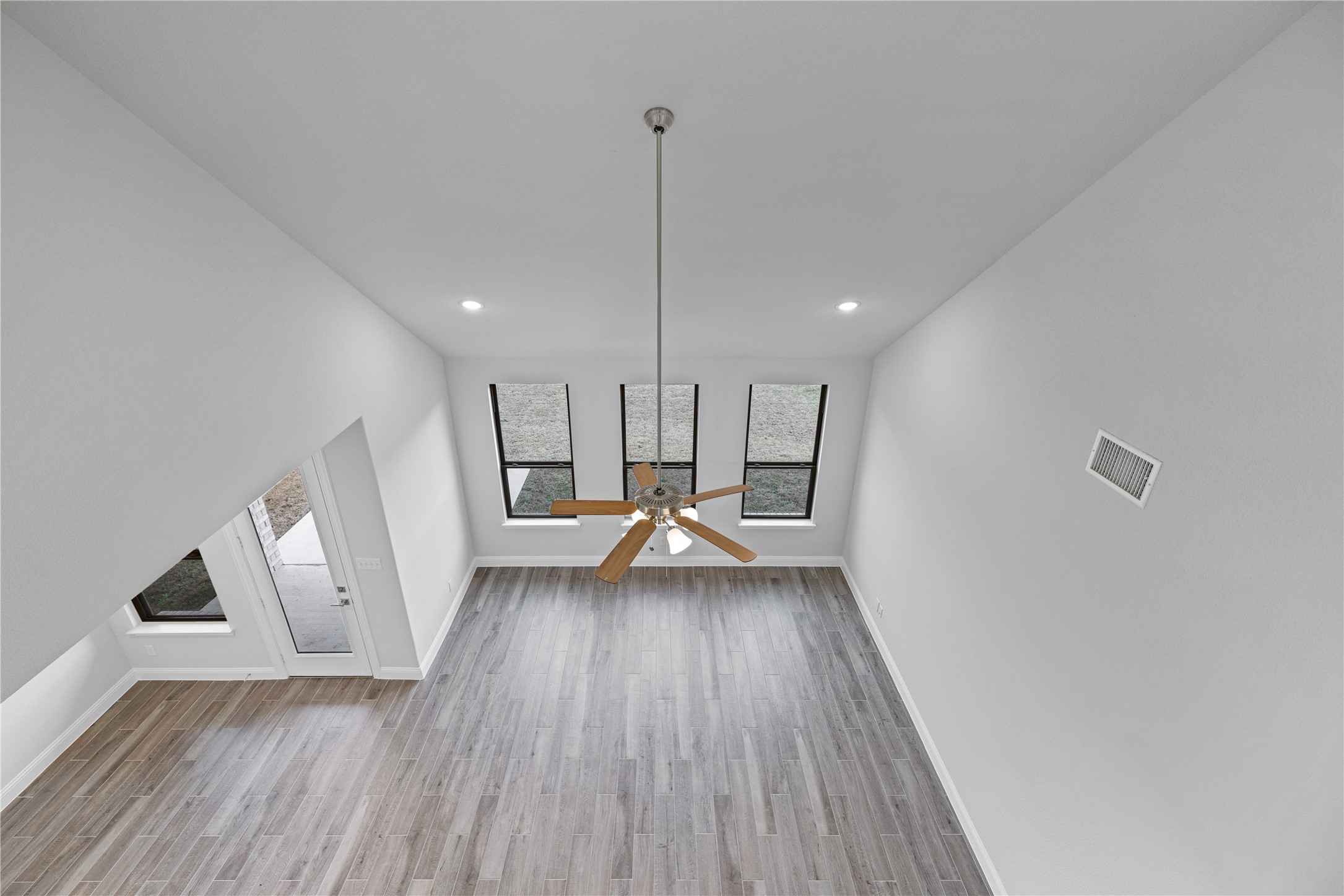 3822 Windmill Court