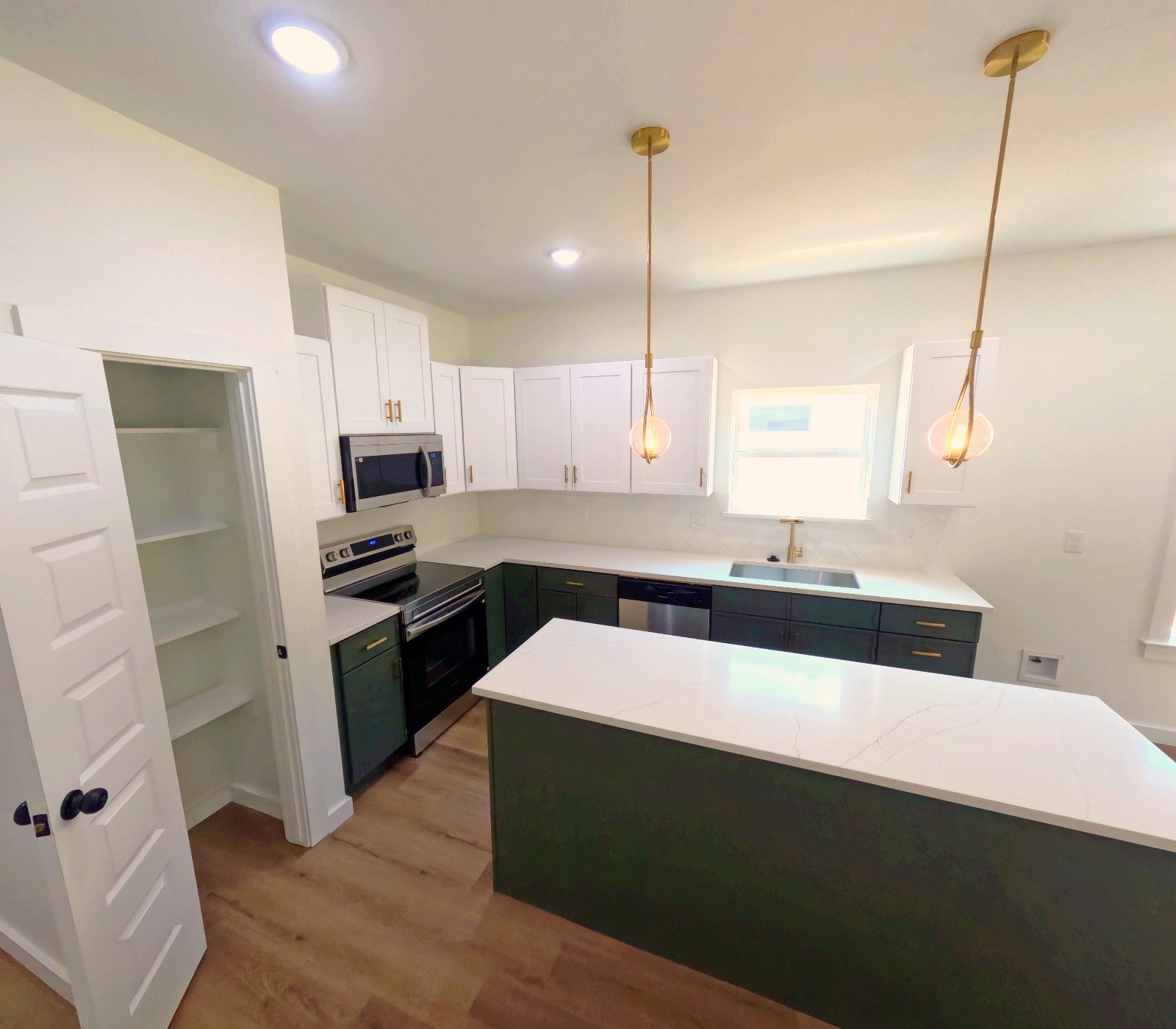 286 10th Street