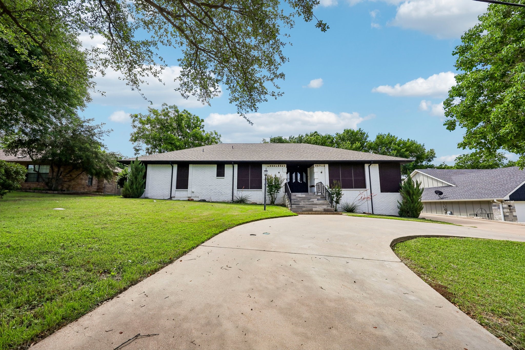5209 Fairway Circle
