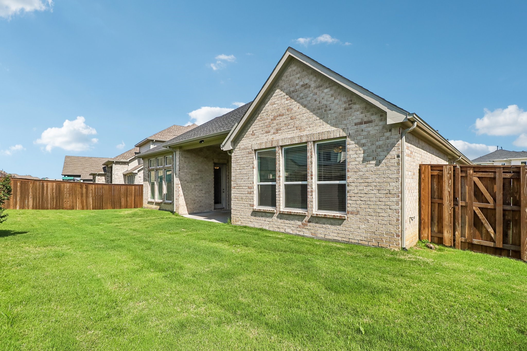 1524 Vermillion Drive