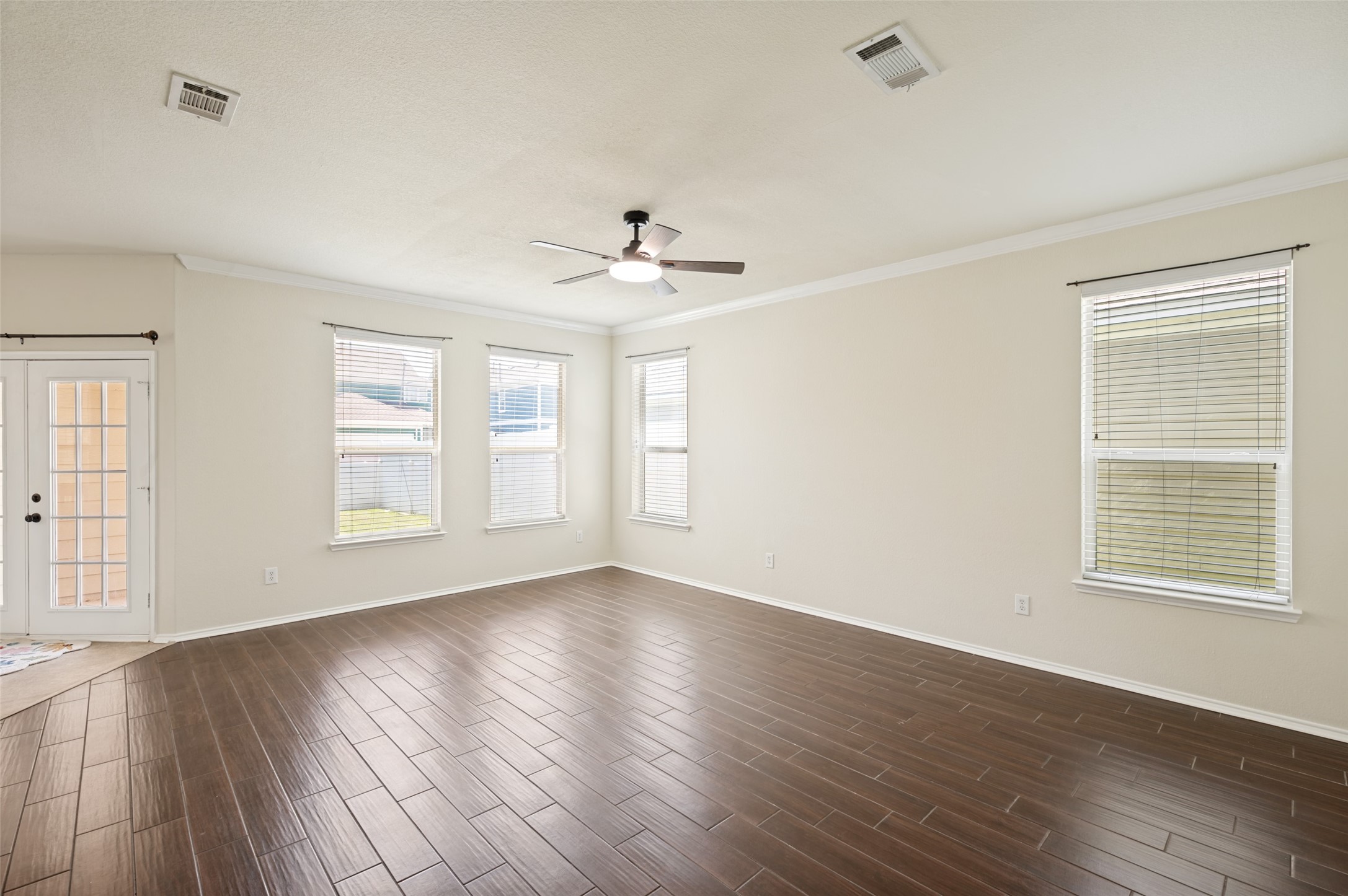 920 King George Lane