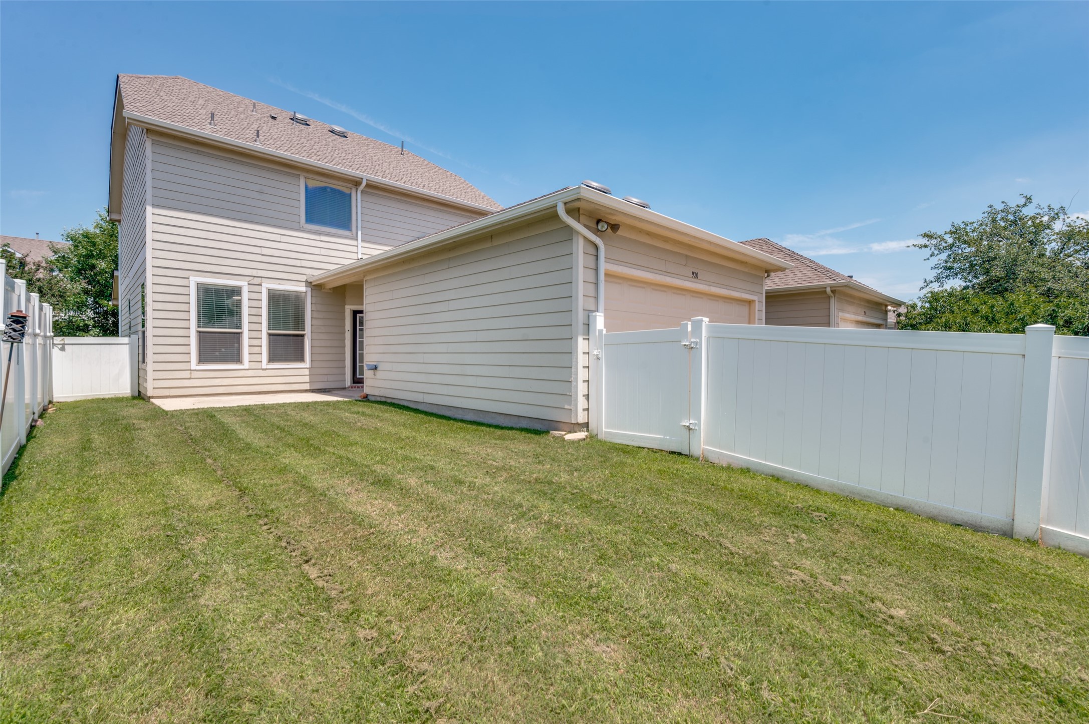920 King George Lane
