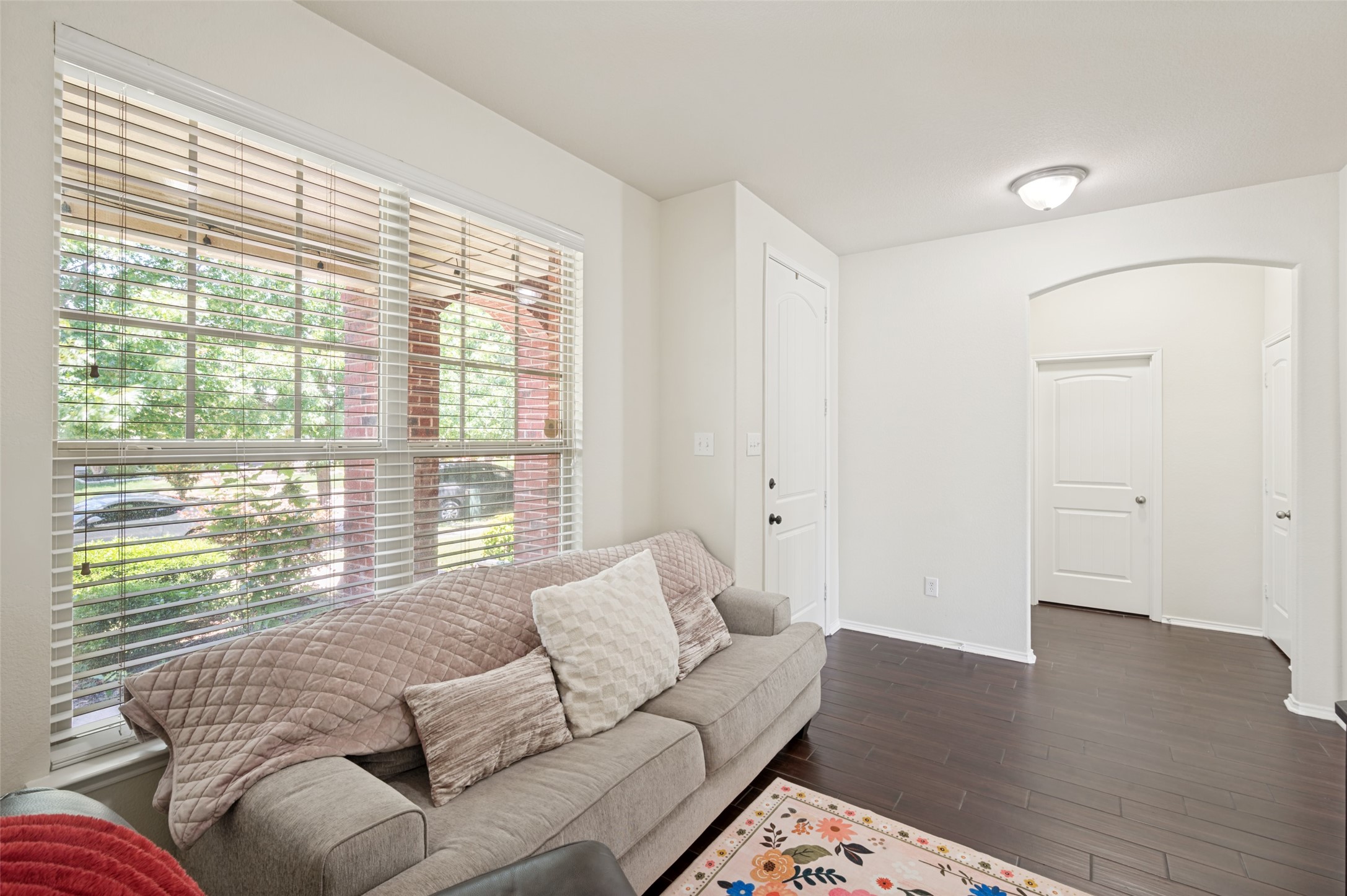 920 King George Lane