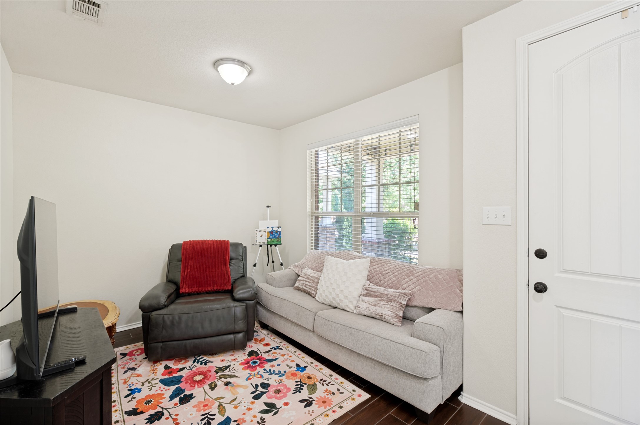 920 King George Lane