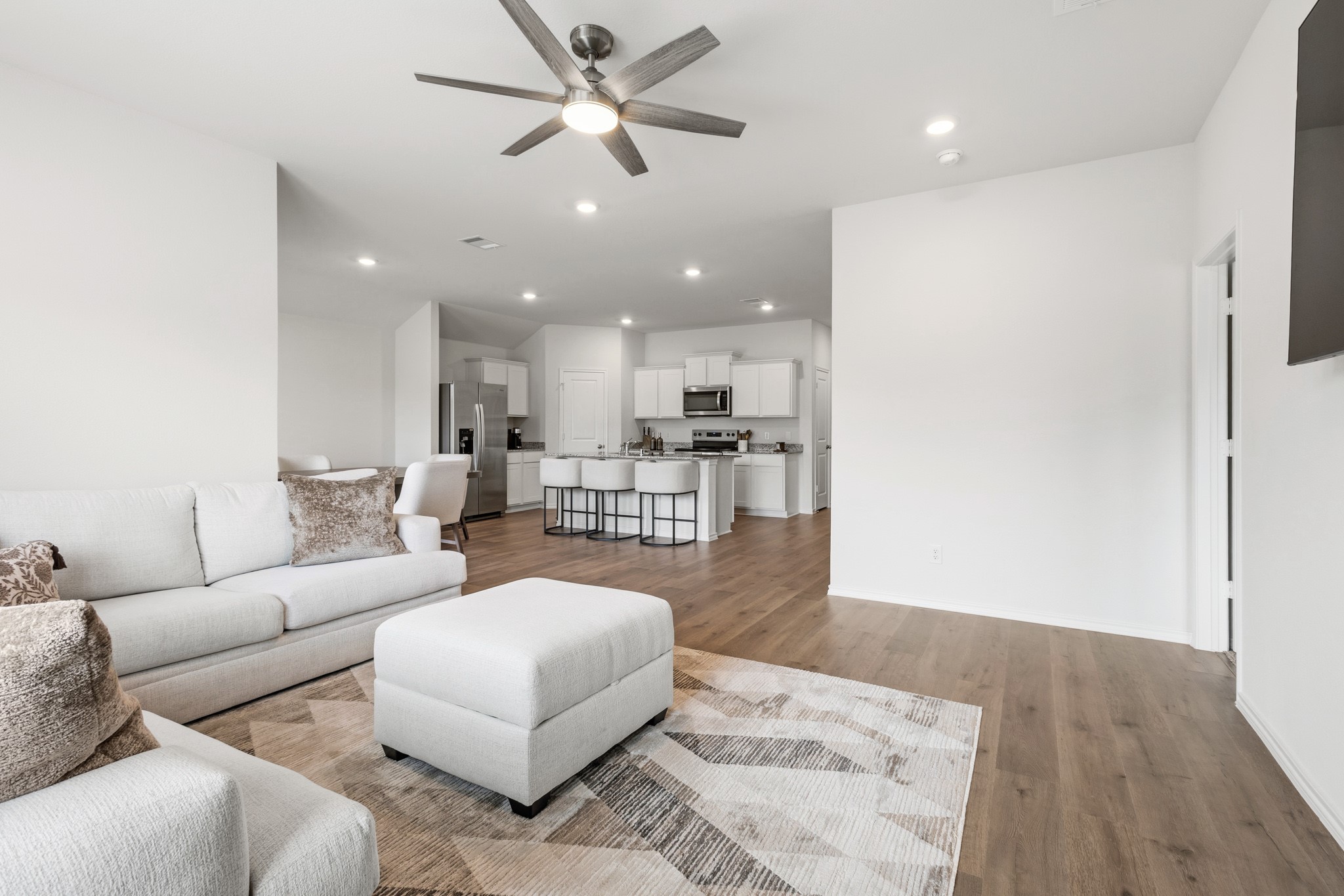4013 Pinebluff Lane