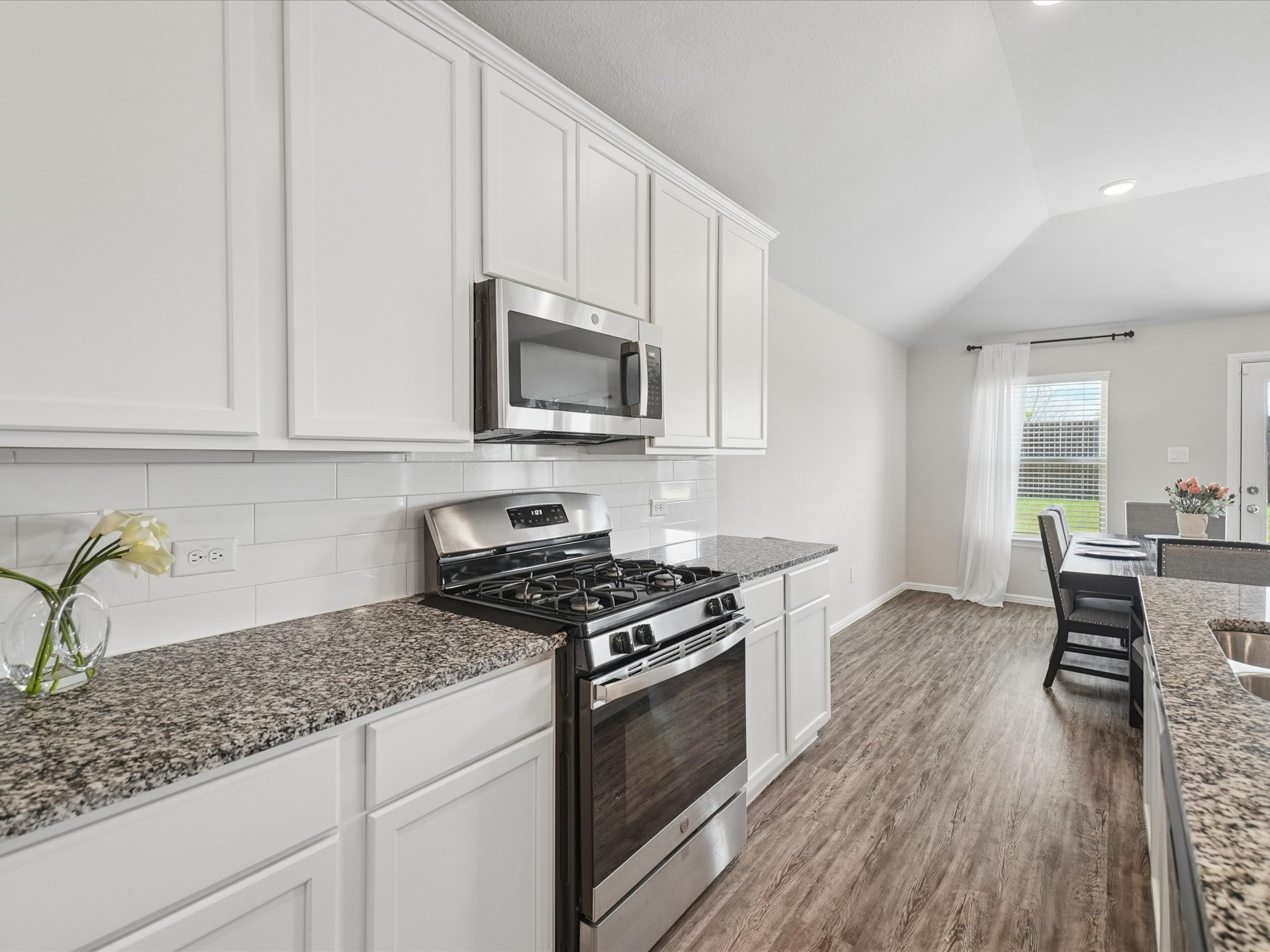 5577 Cherokee Rose Drive