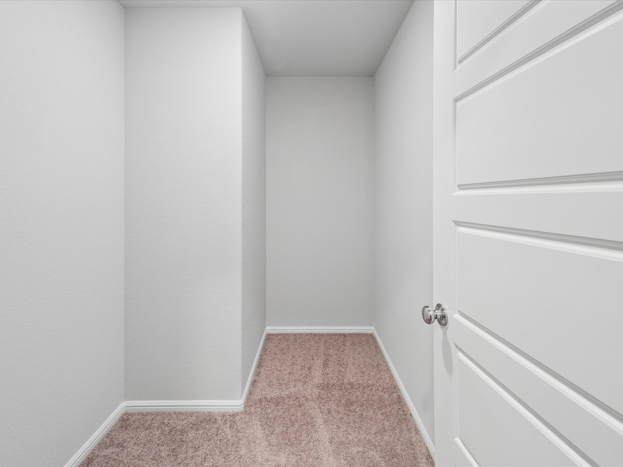 5577 Cherokee Rose Drive