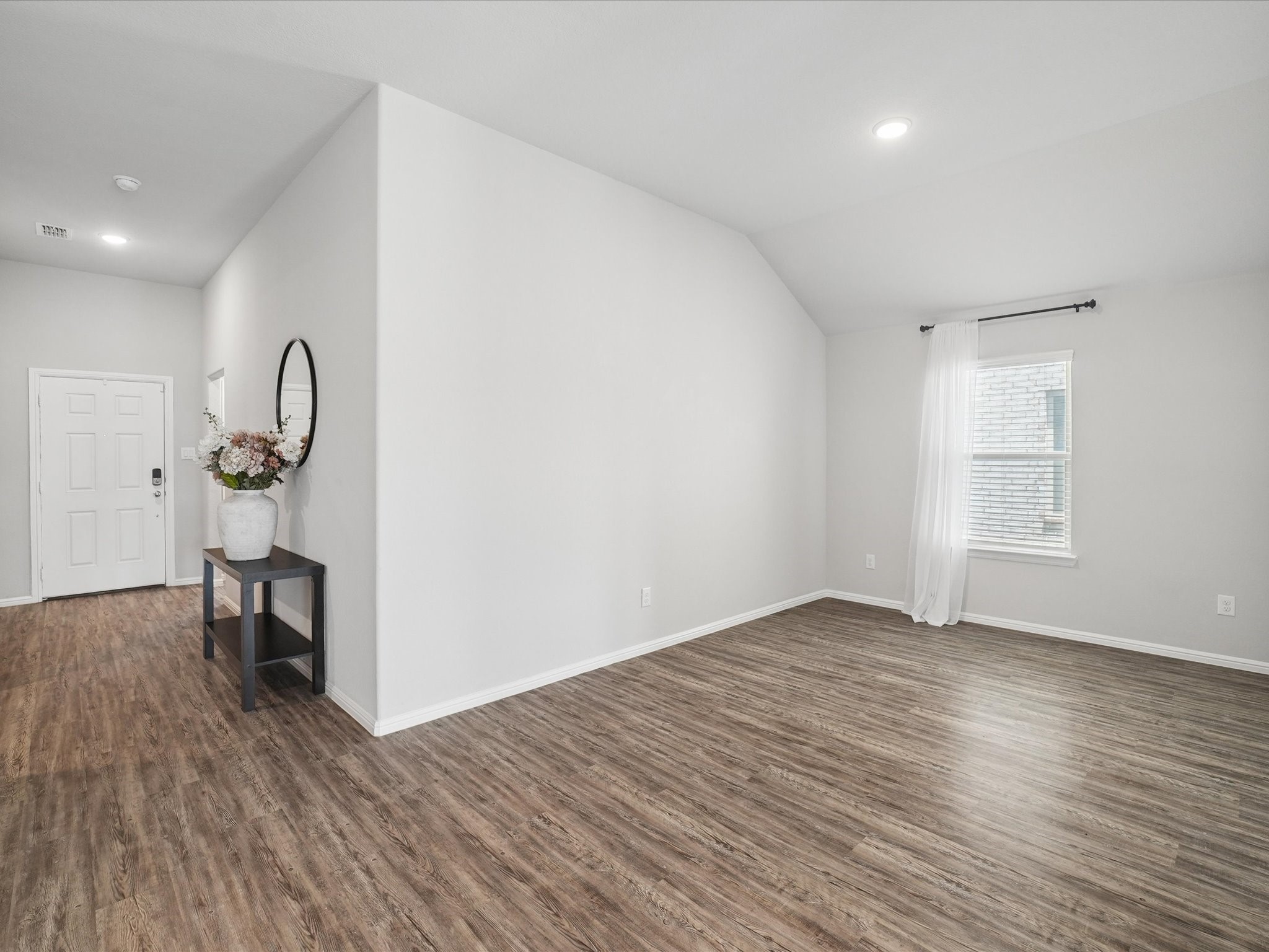 5577 Cherokee Rose Drive