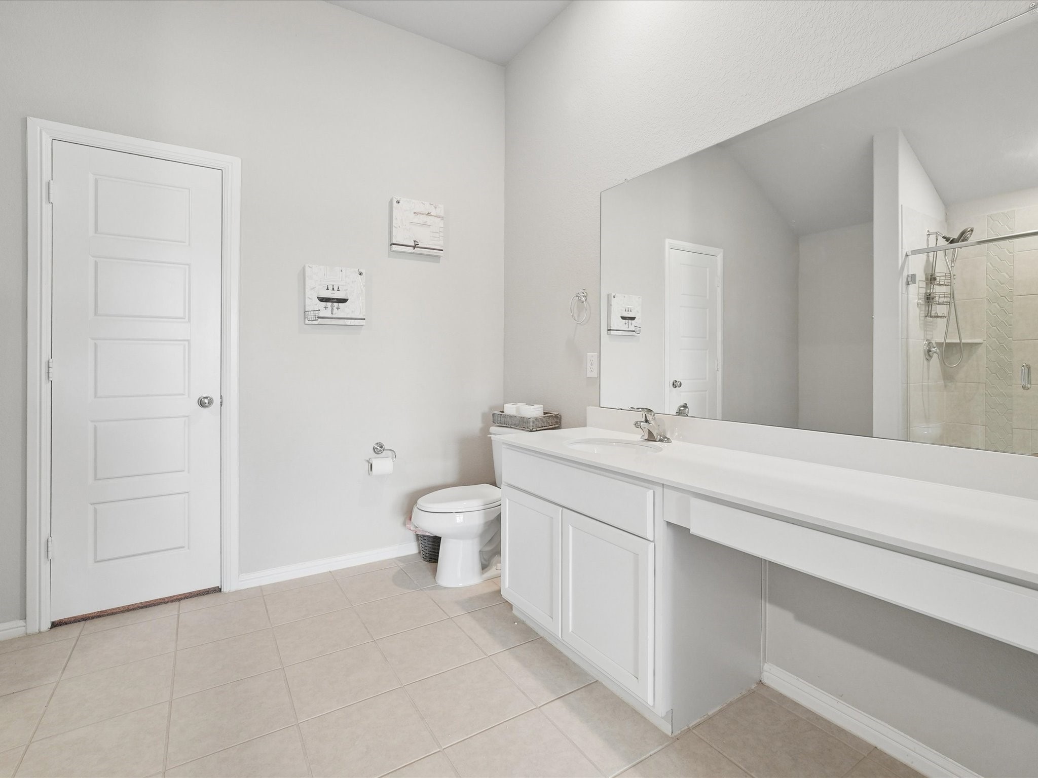 5577 Cherokee Rose Drive