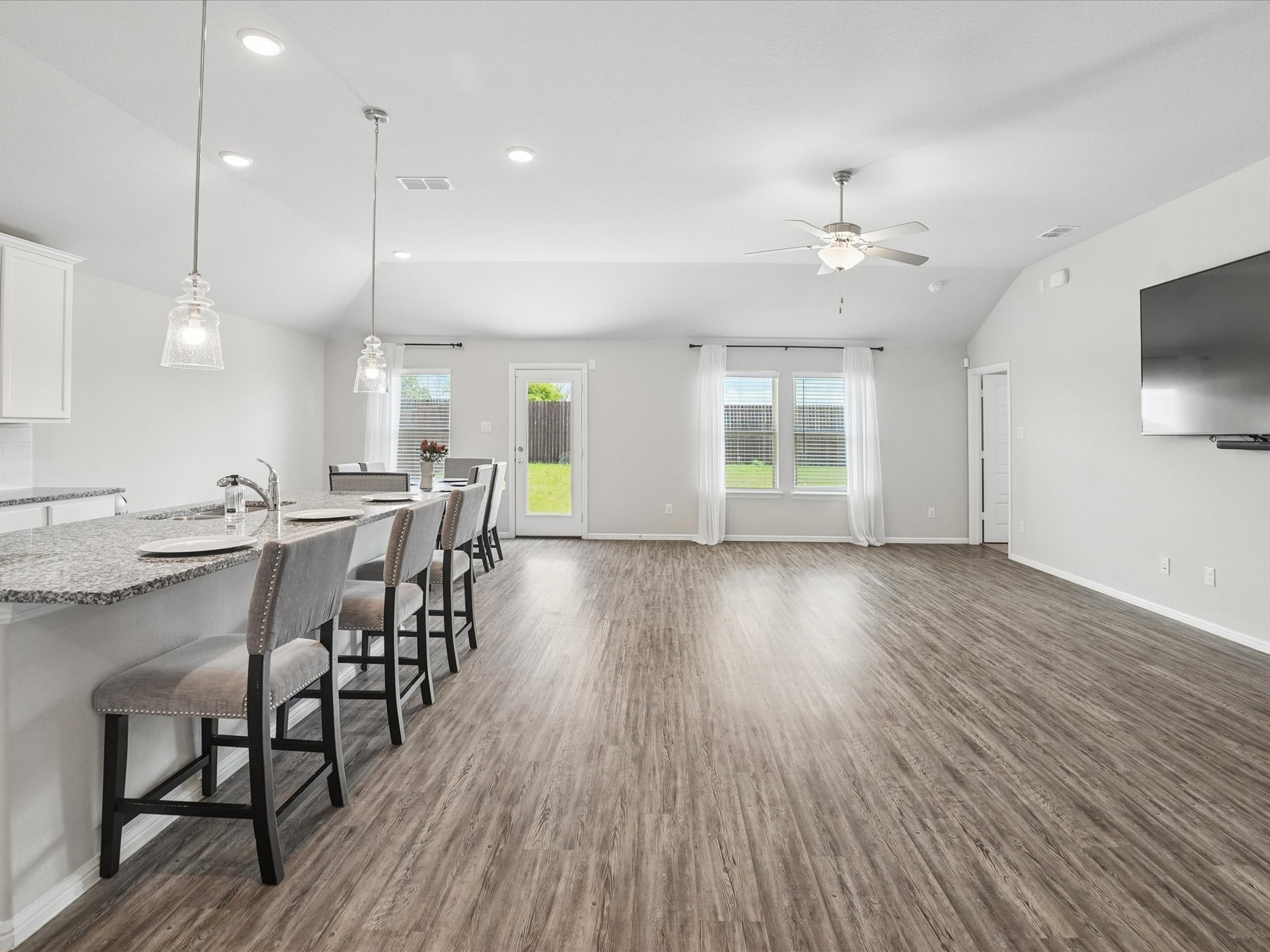 5577 Cherokee Rose Drive