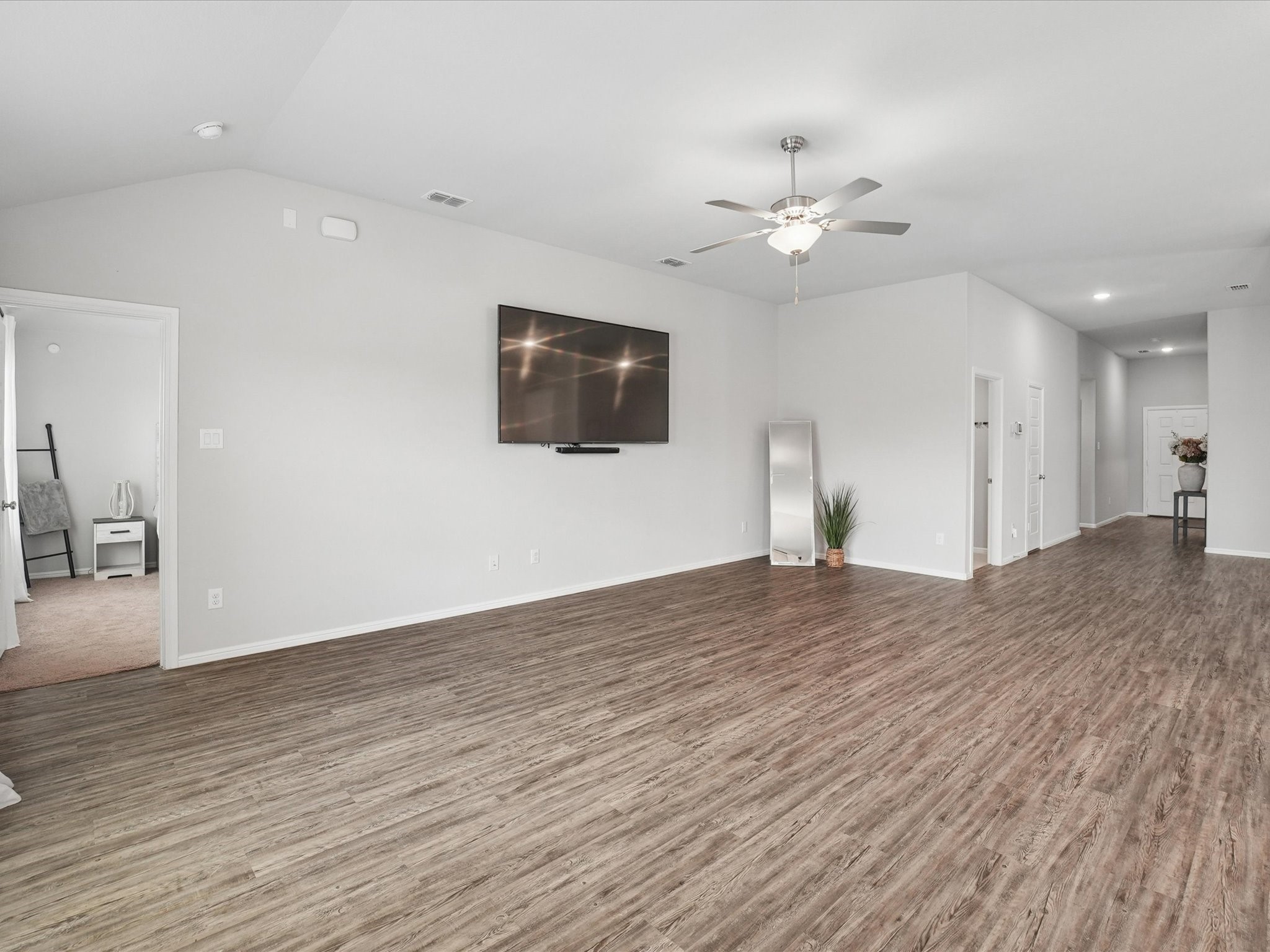 5577 Cherokee Rose Drive