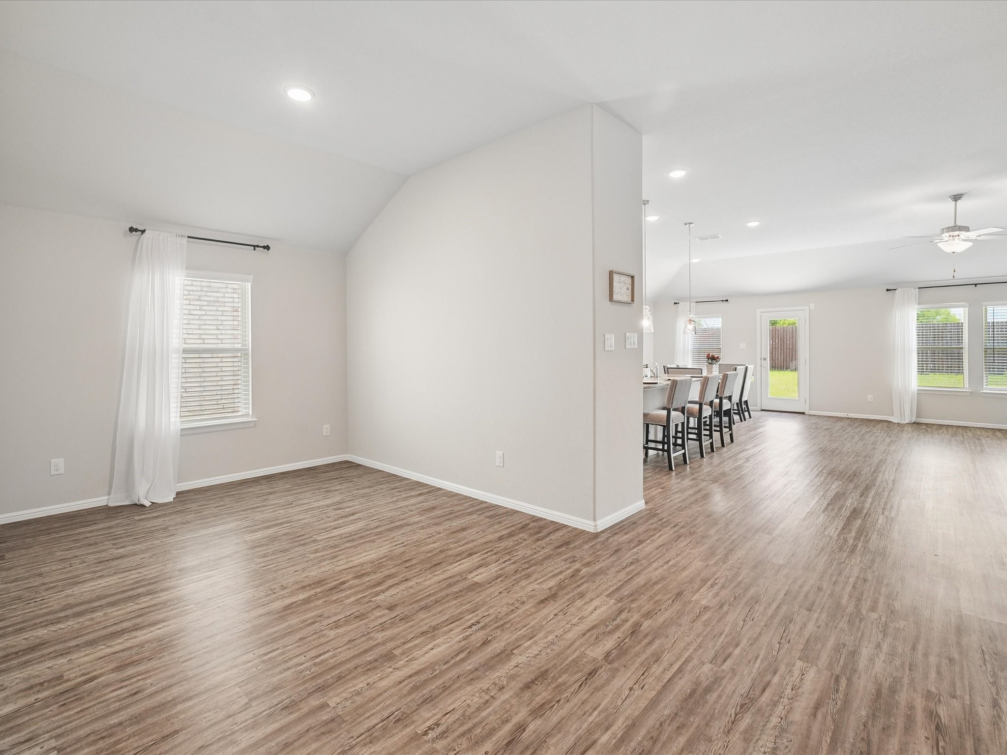 5577 Cherokee Rose Drive