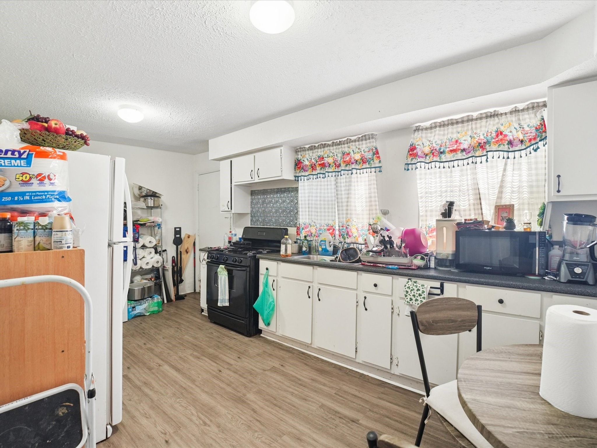 503 E 6th Street