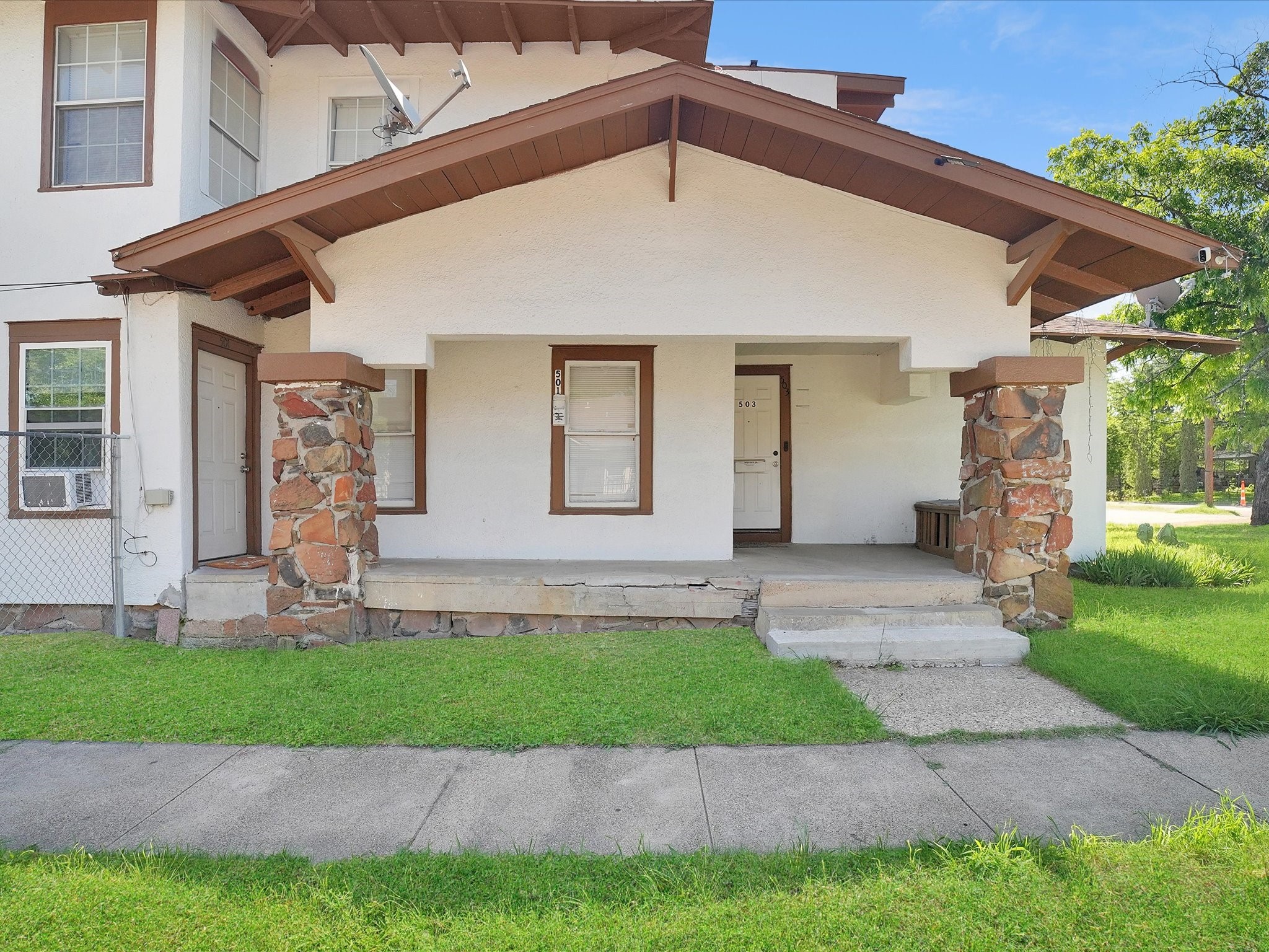 503 E 6th Street