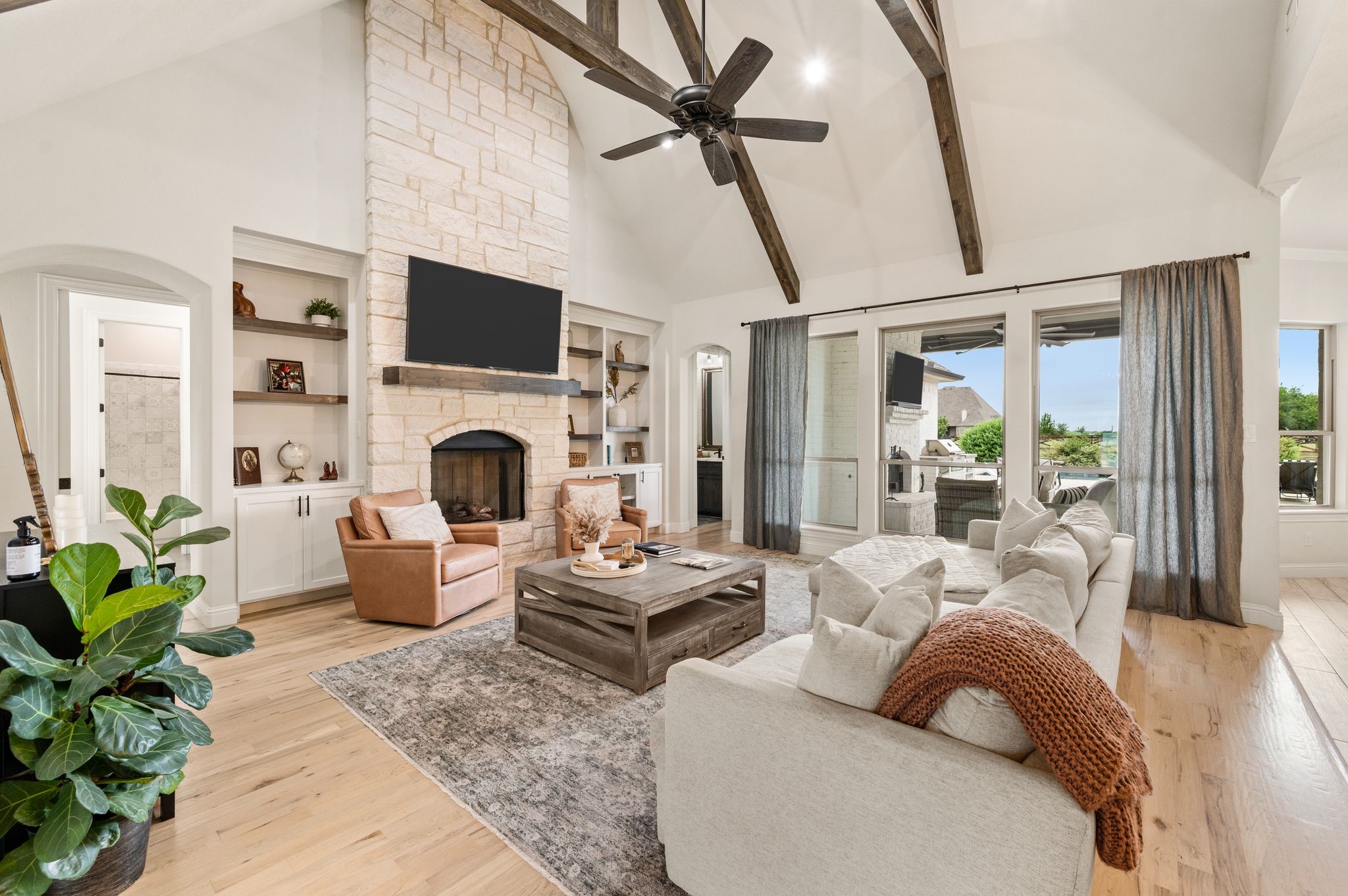 3608 Stardust Lane