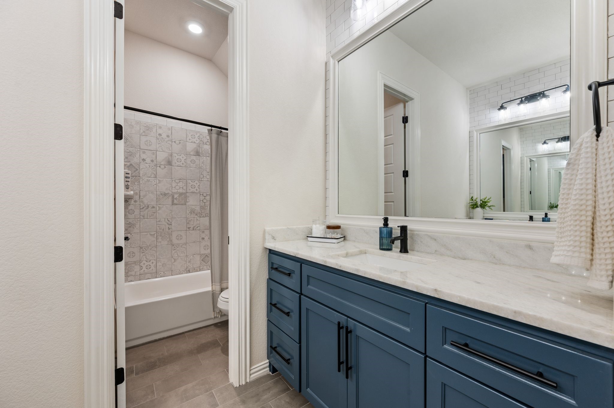 3608 Stardust Lane