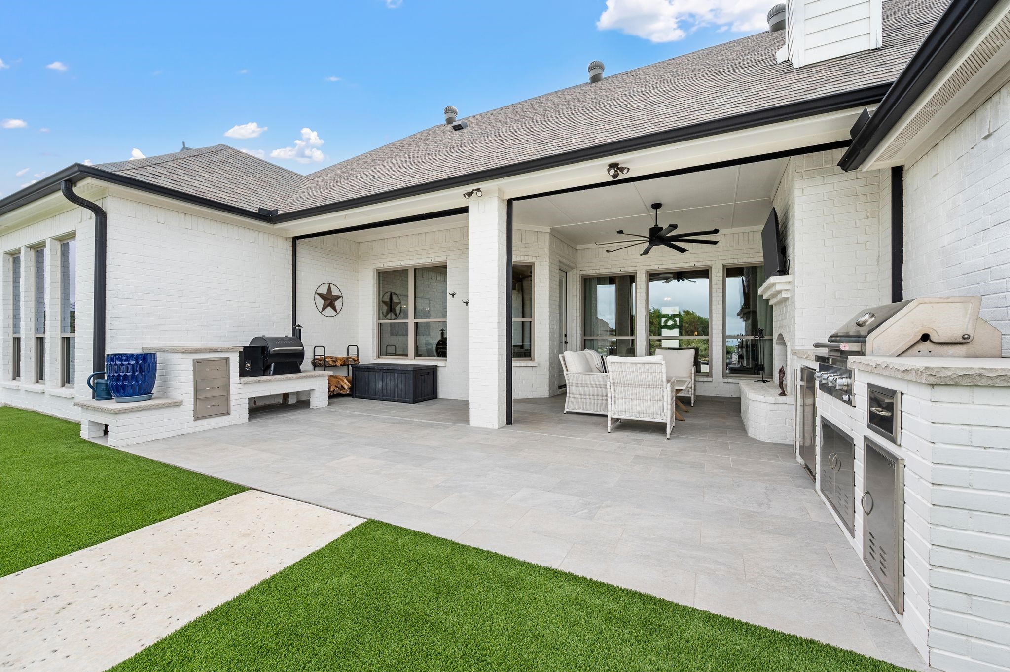 3608 Stardust Lane