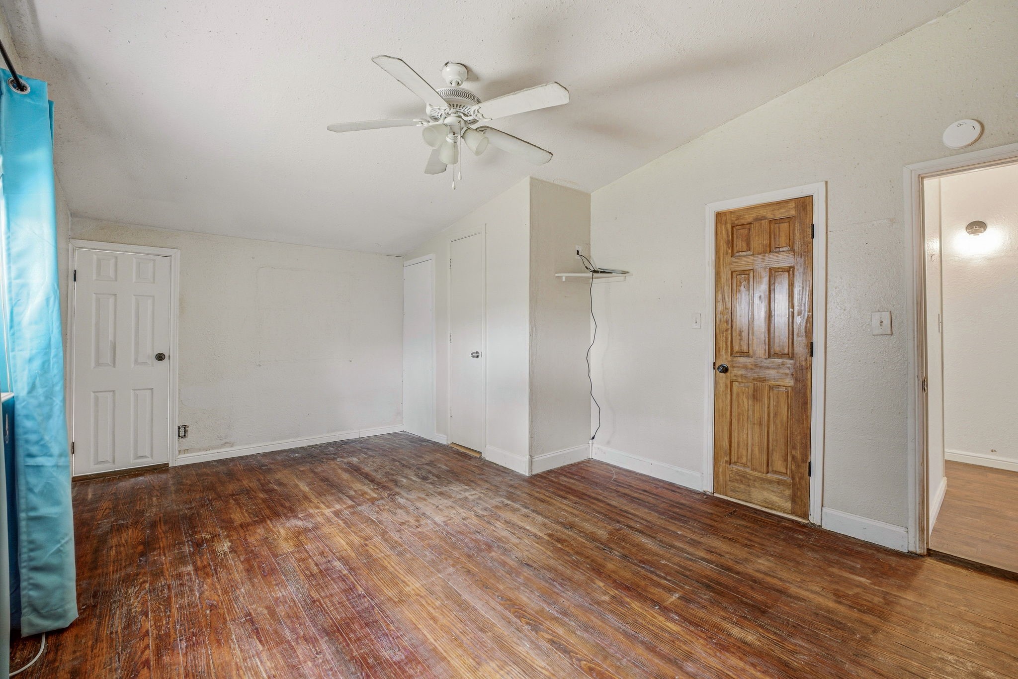 307 N Oak Lane