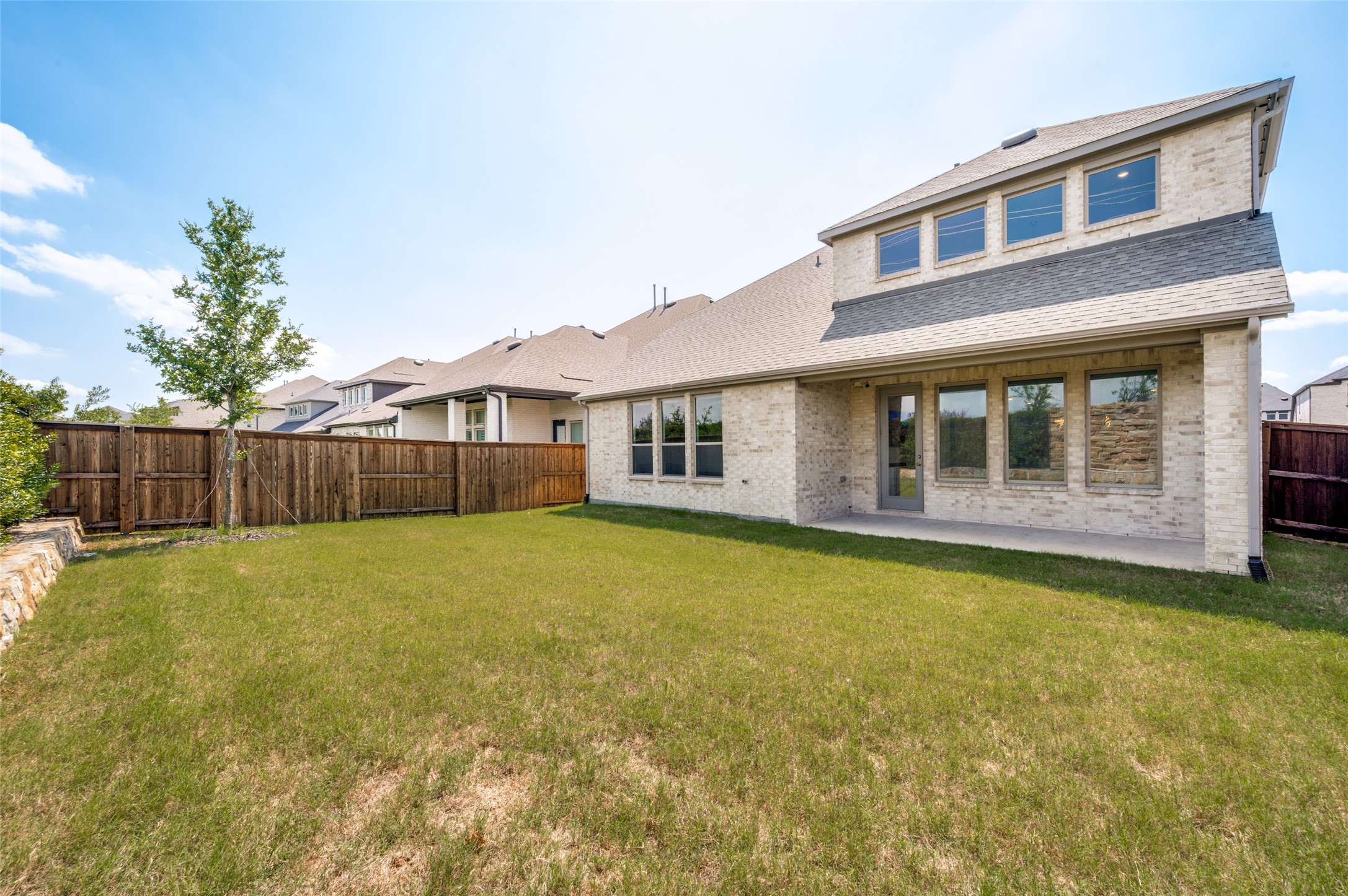 1240 Crescent Lane