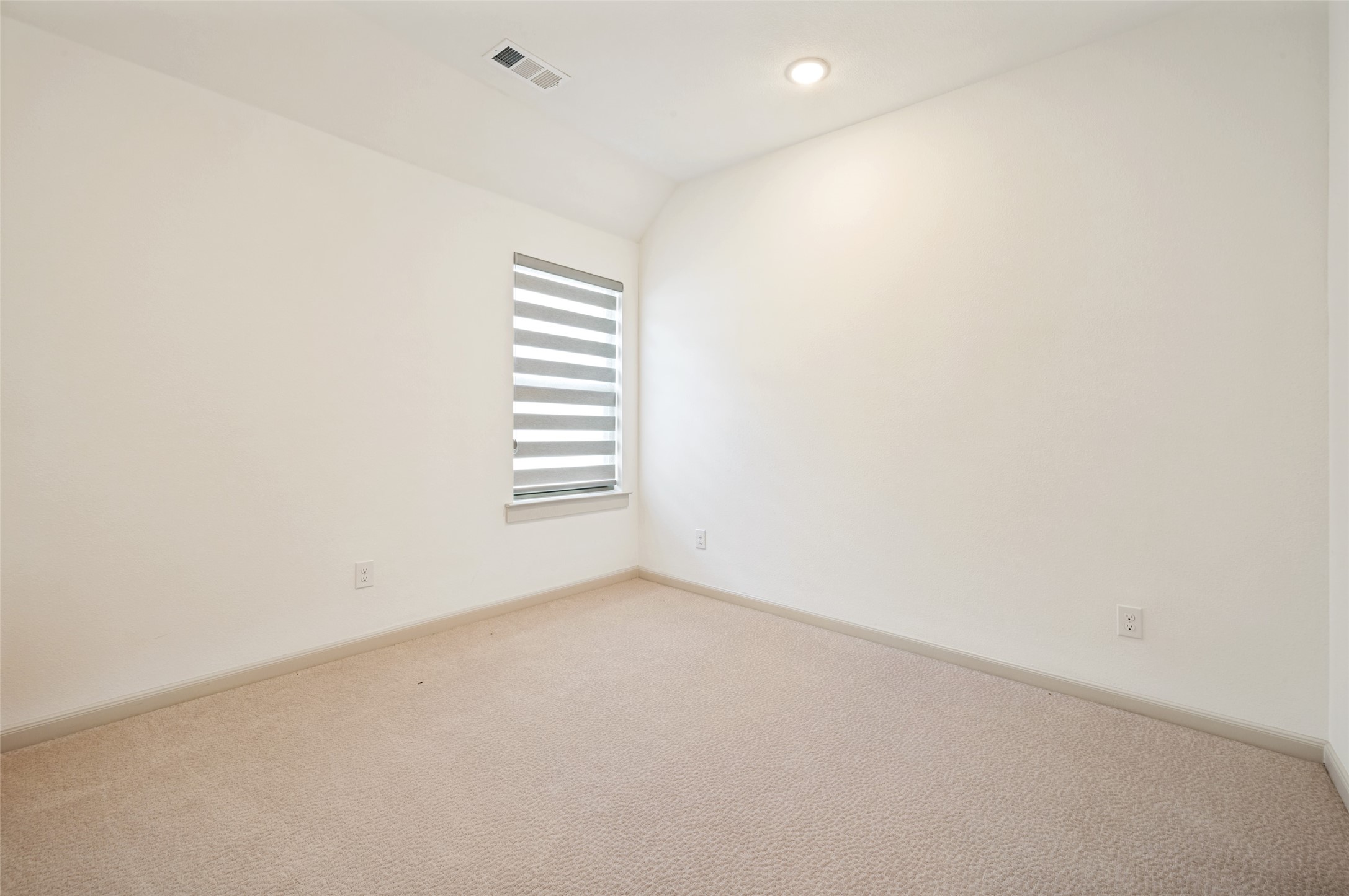 1240 Crescent Lane