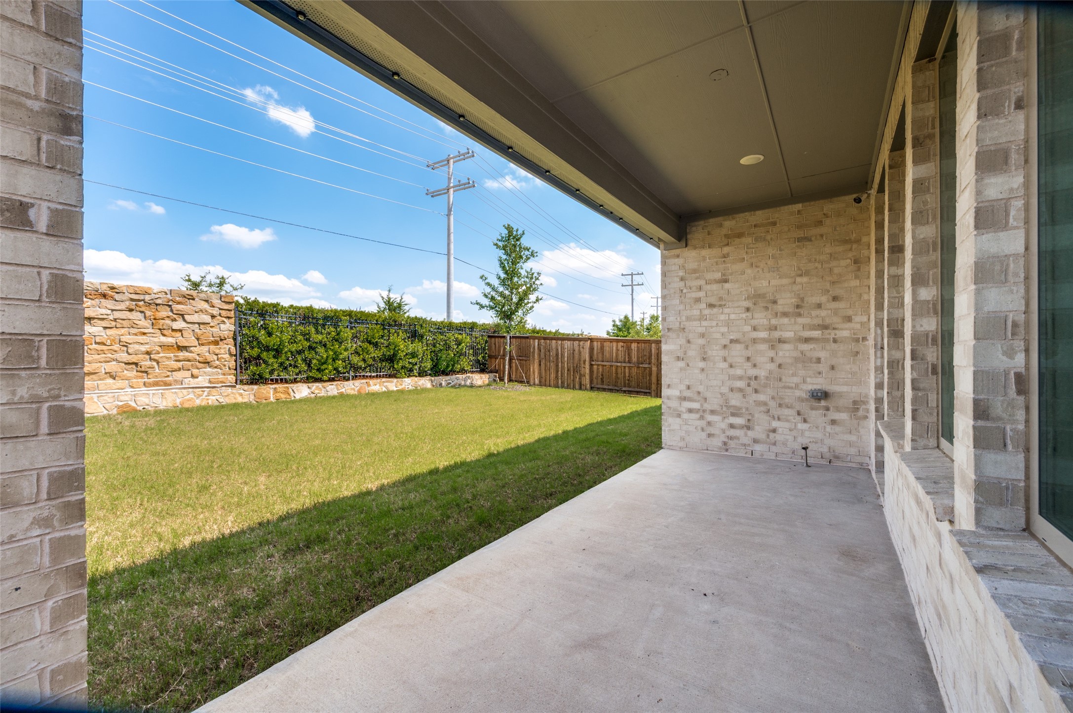 1240 Crescent Lane