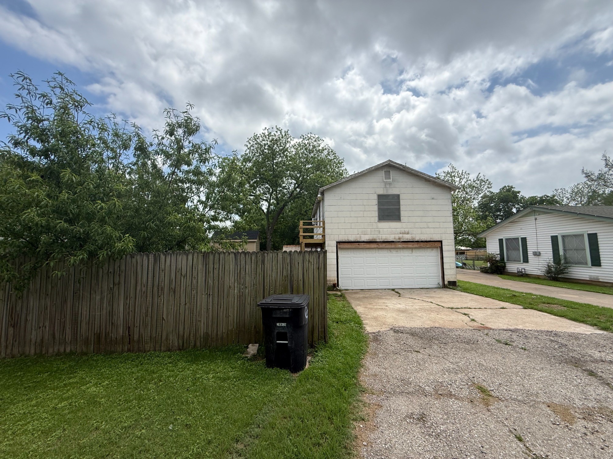 409 Dixon Street