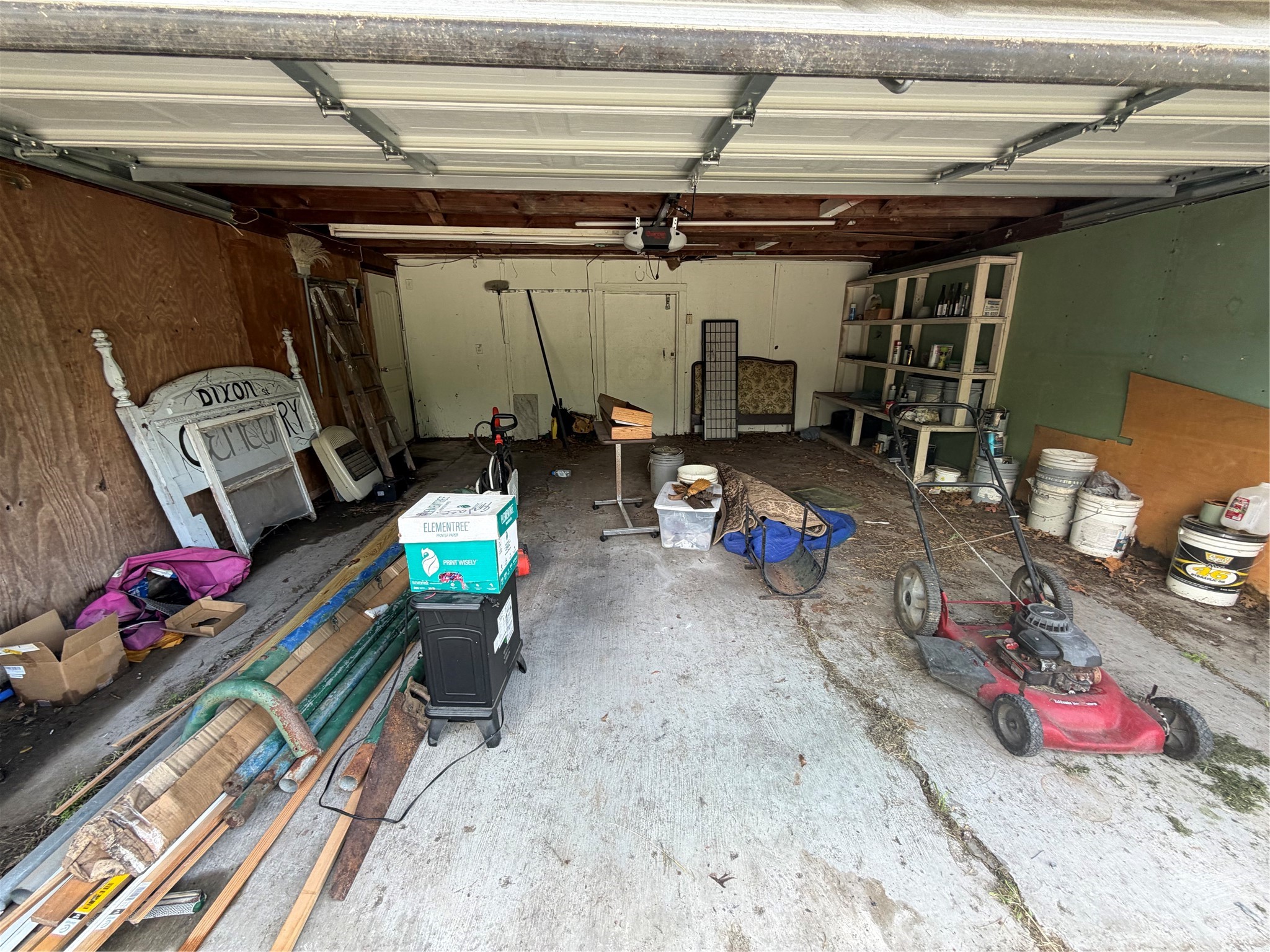 409 Dixon Street