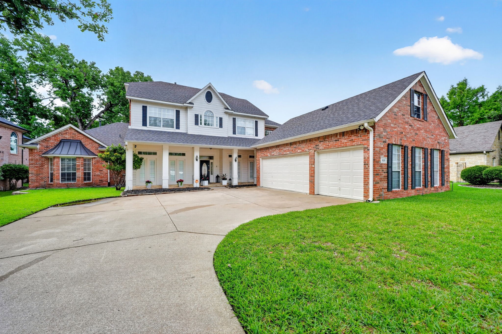 328 Leeward Circle