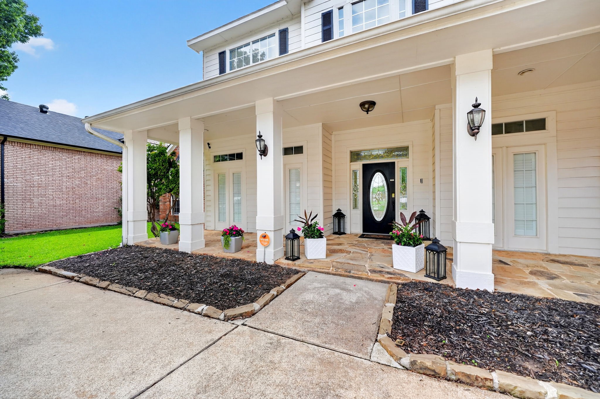 328 Leeward Circle