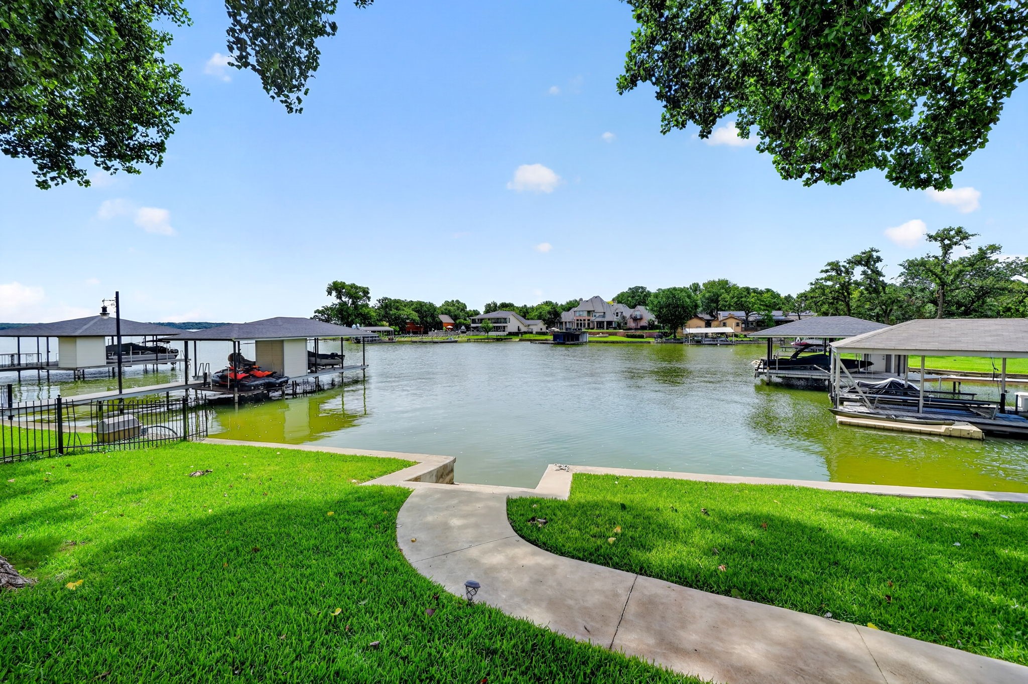 328 Leeward Circle