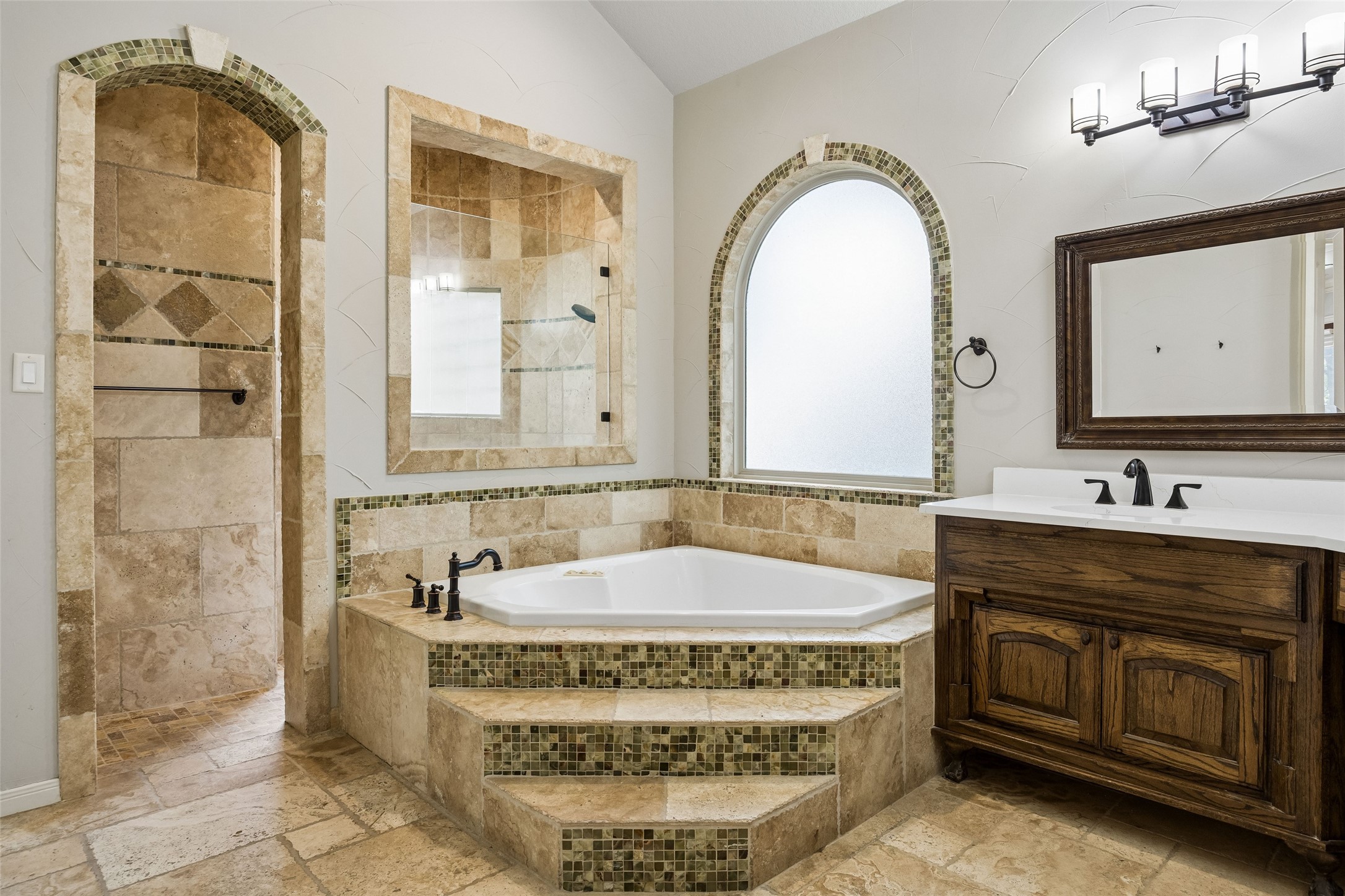 2101 Miracle Point Drive