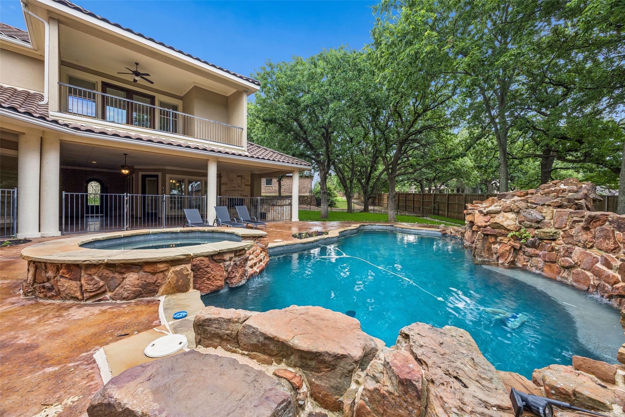 2101 Miracle Point Drive