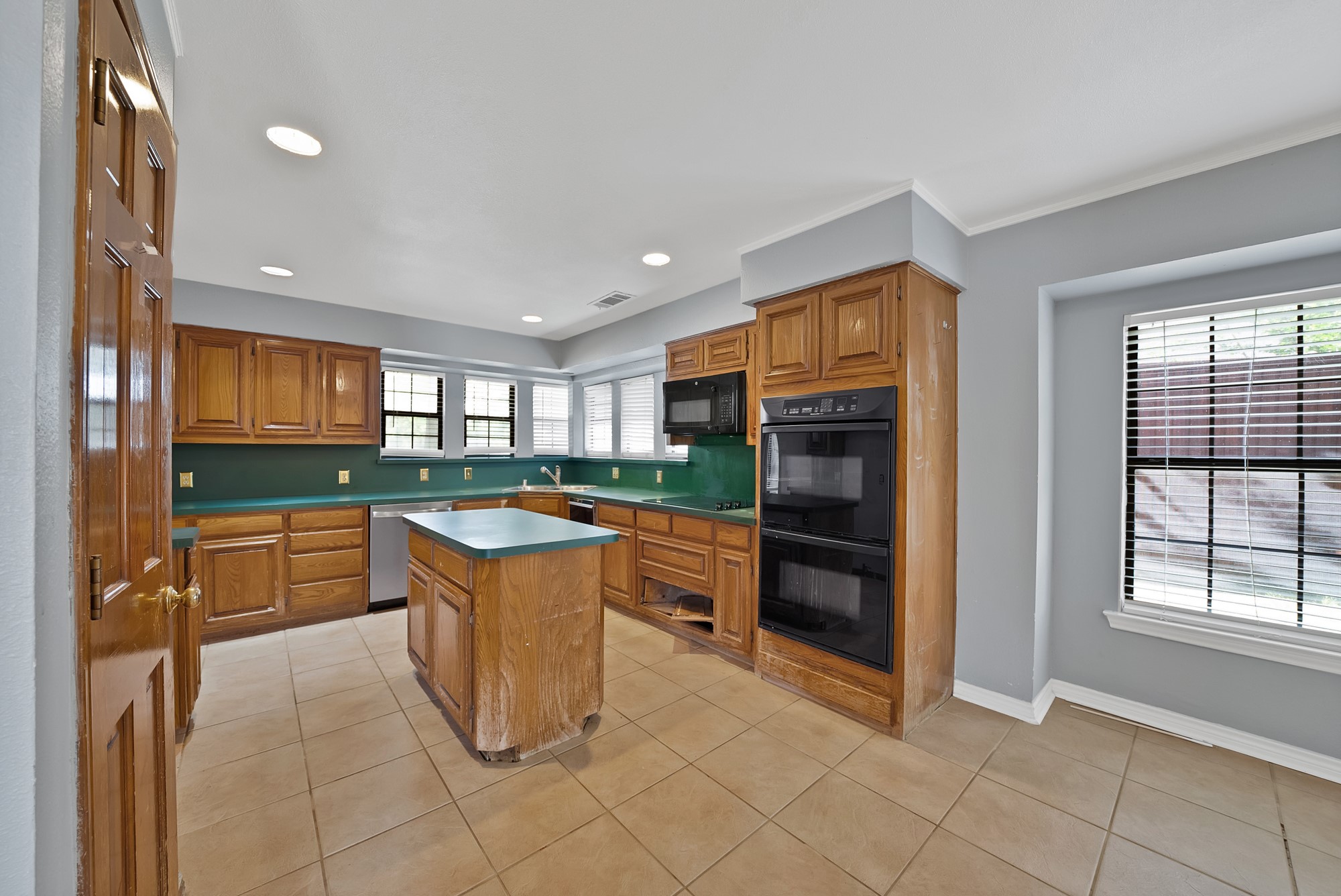 5 Creekcrest Court