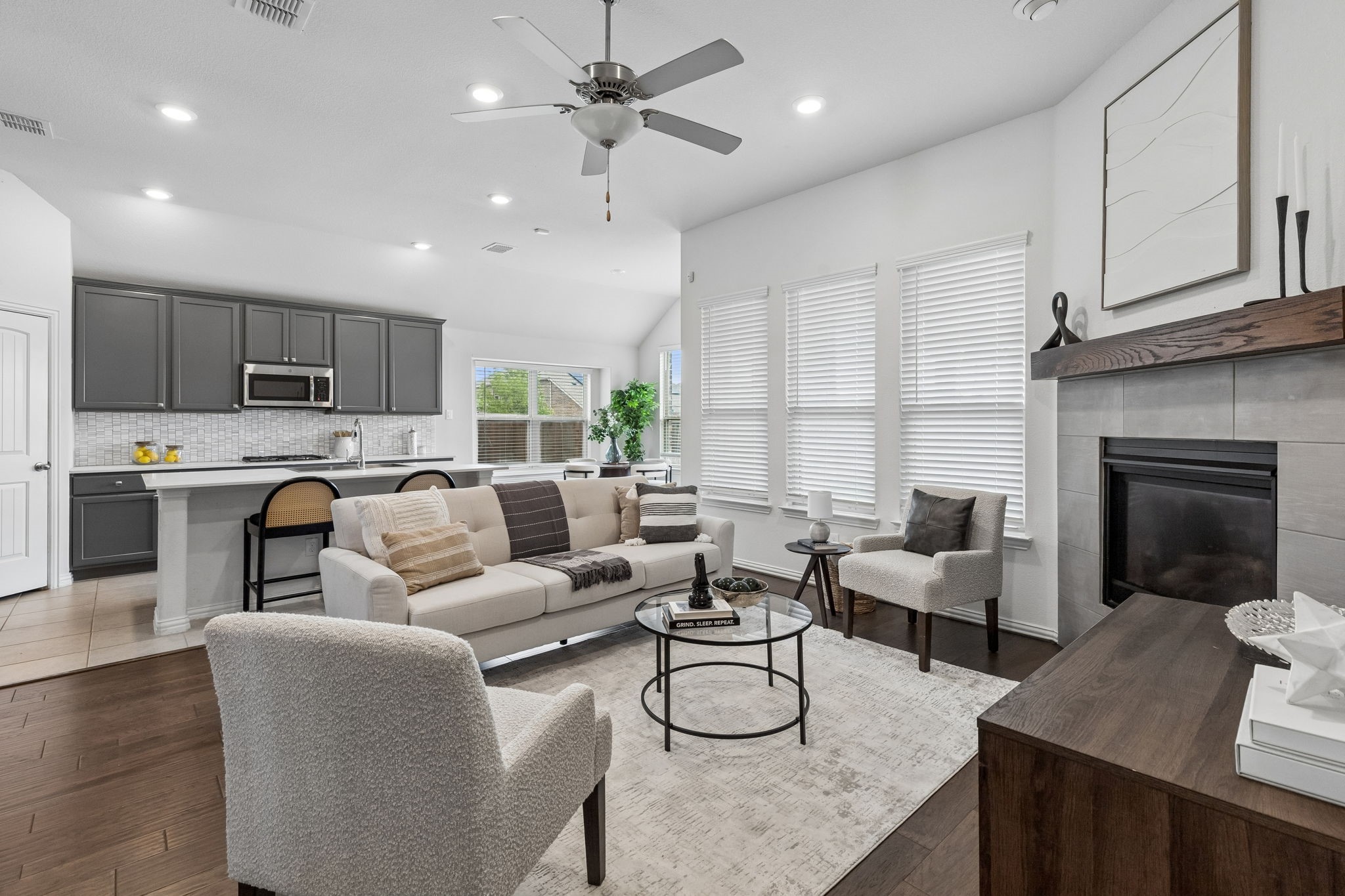 2726 Salt Creek Way